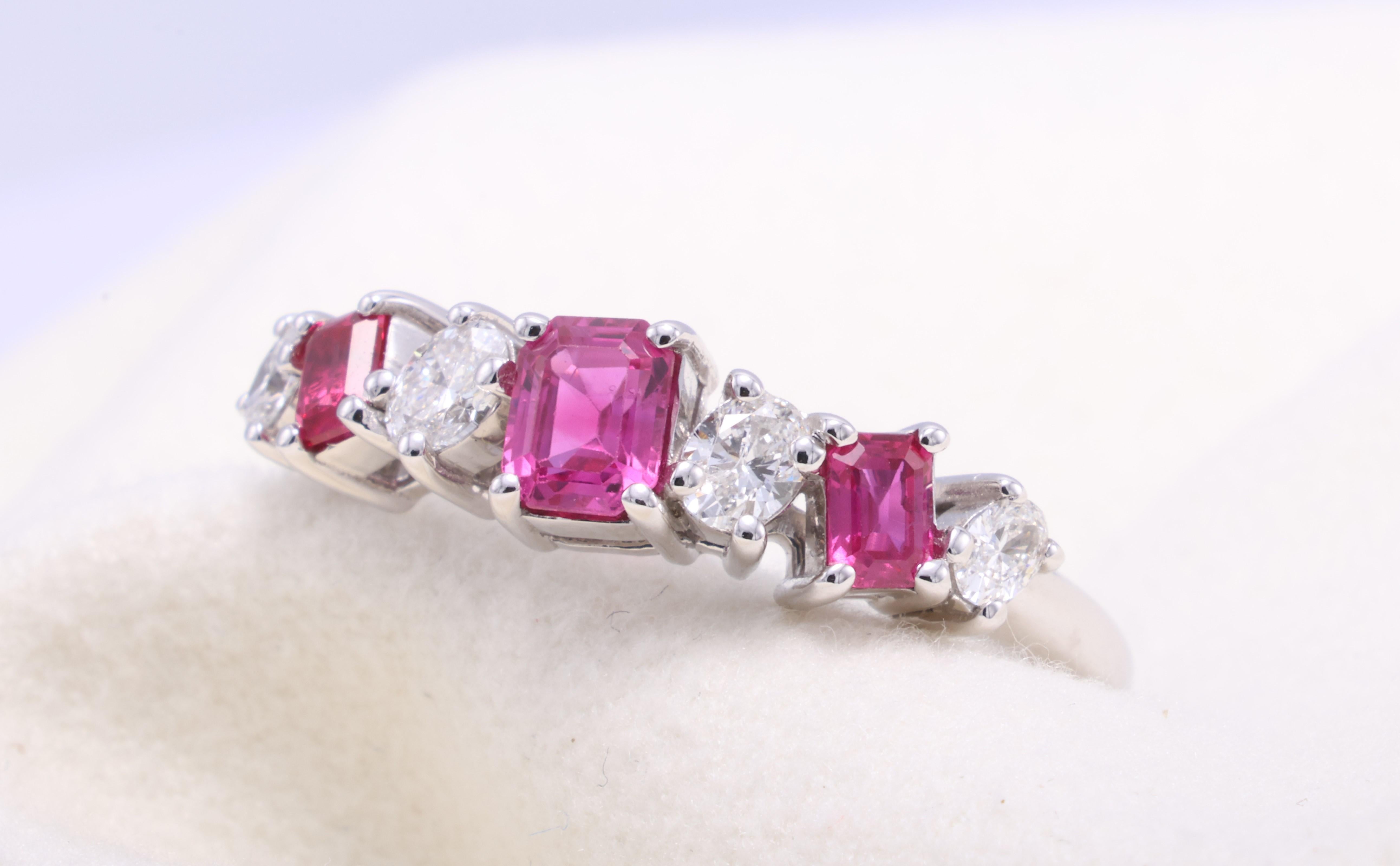 Anello con rubino certificato GIL da 0,77 carati in vendita 10