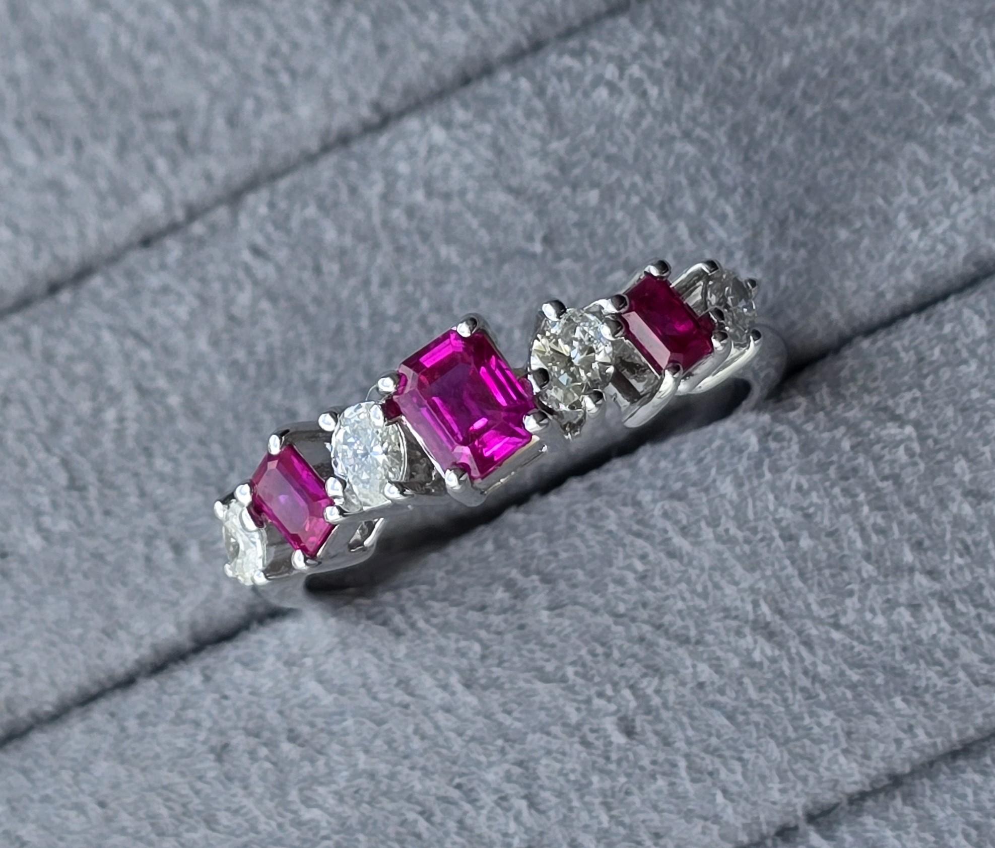 Anello con rubino certificato GIL da 0,77 carati in vendita 3