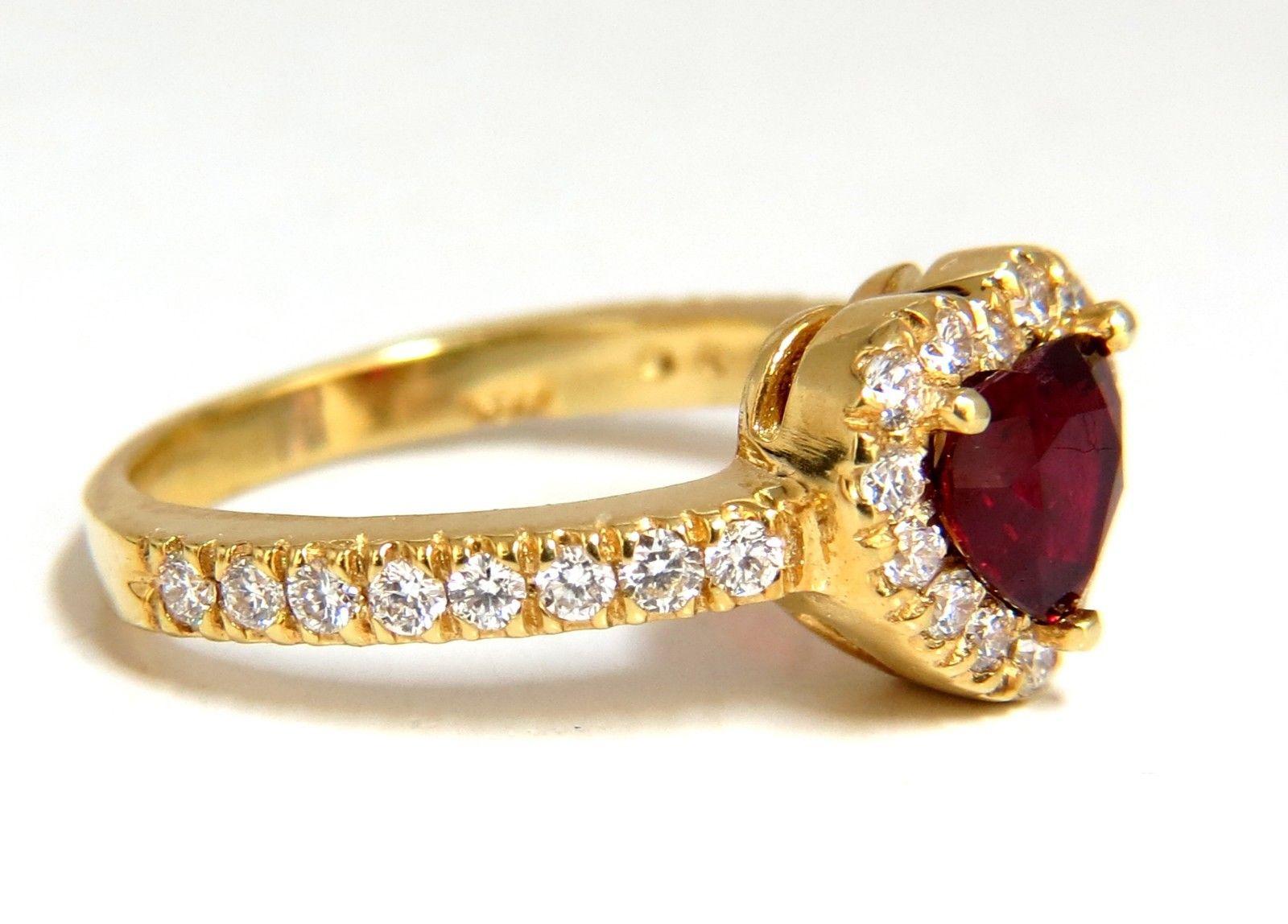 Women's or Men's GIL Certified 1.62 Carat Natural Heart Cut Ruby Diamonds Ring 14 Karat For Sale