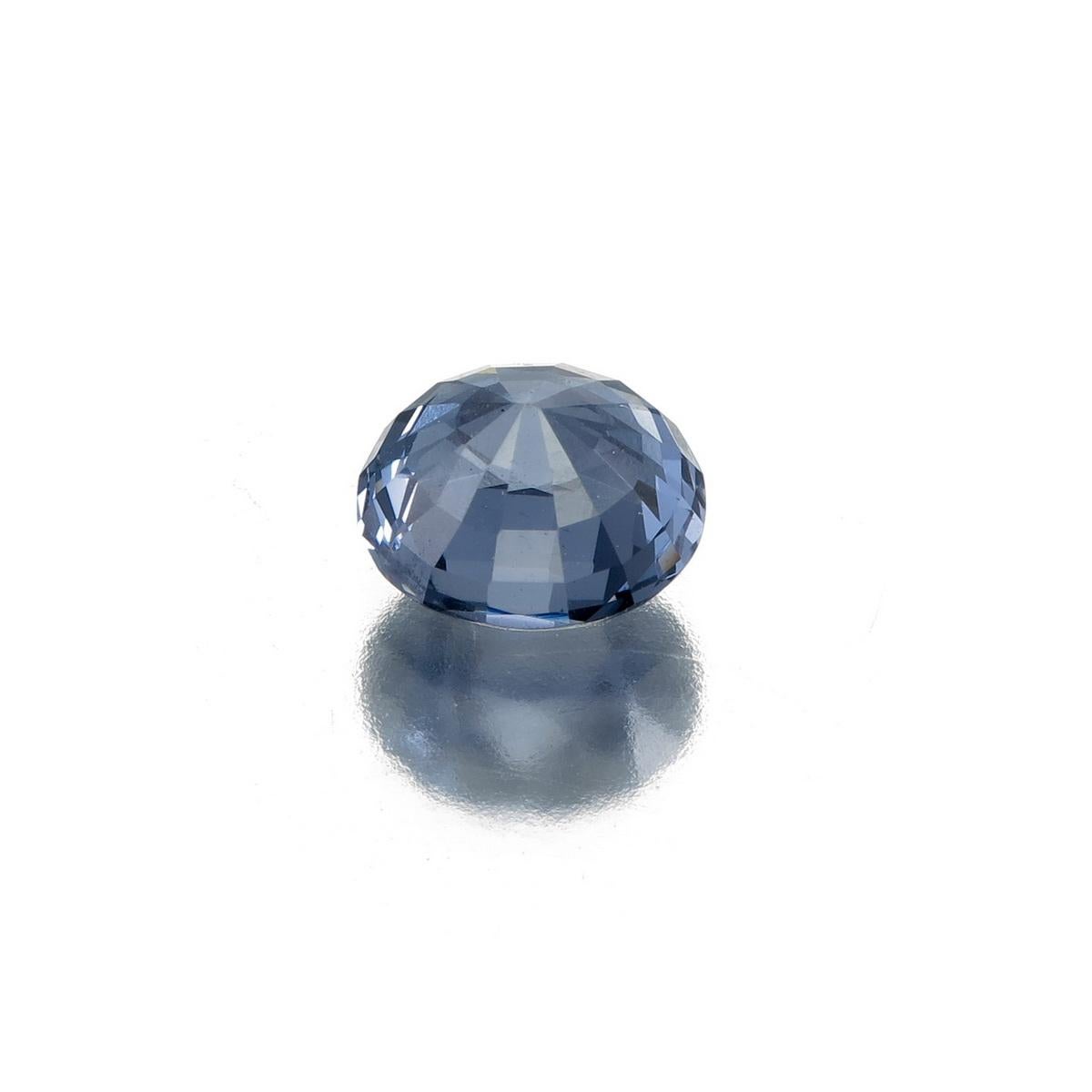 GIL Certified 1.91 Carat Cobalt Blue Natural Spinel from Burma In New Condition For Sale In Hua Hin, TH