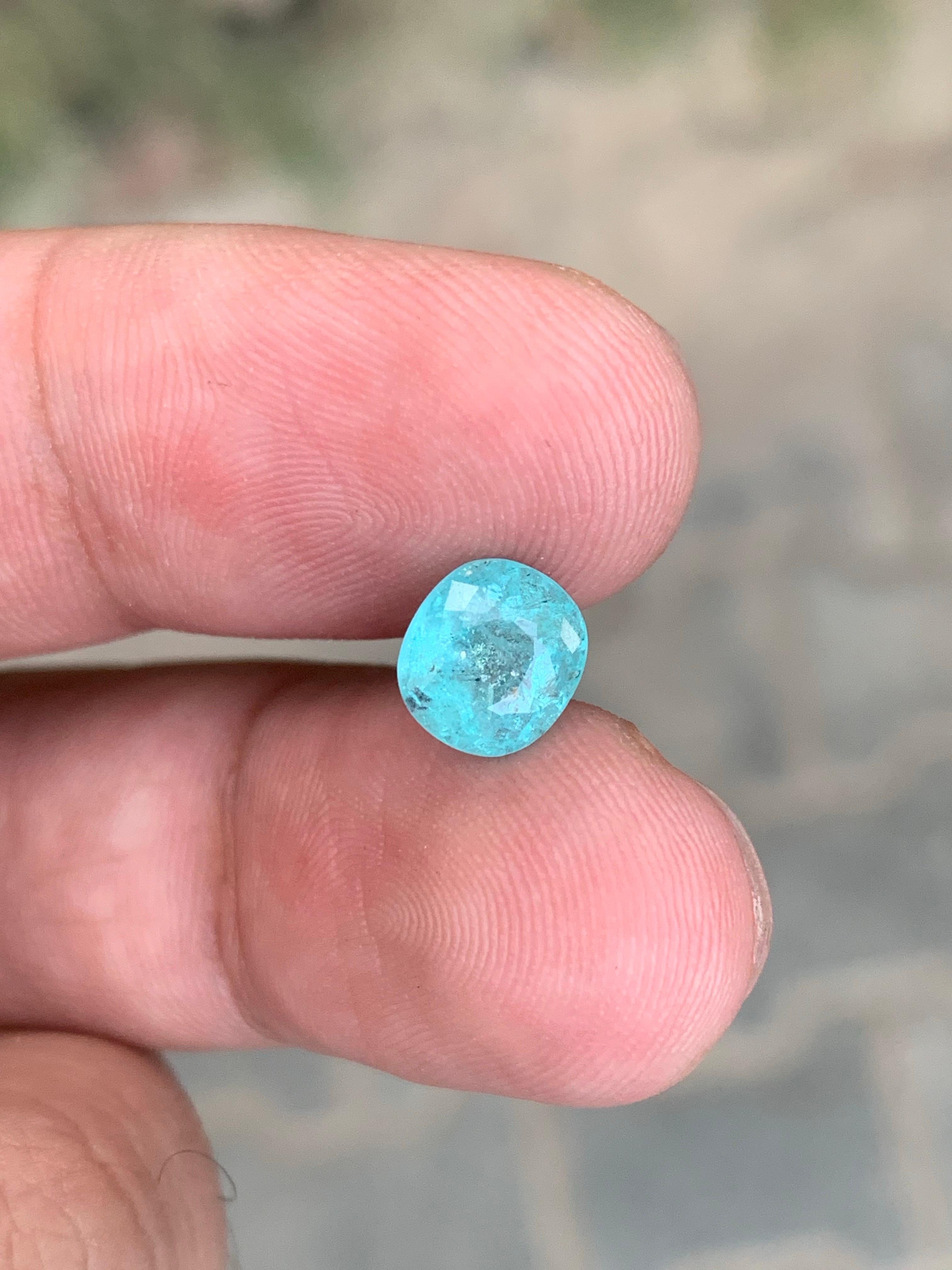 Gemma naturale sfusa di forma ovale di tormalina Paraiba certificata GIL da 1.94 carati in vendita 5