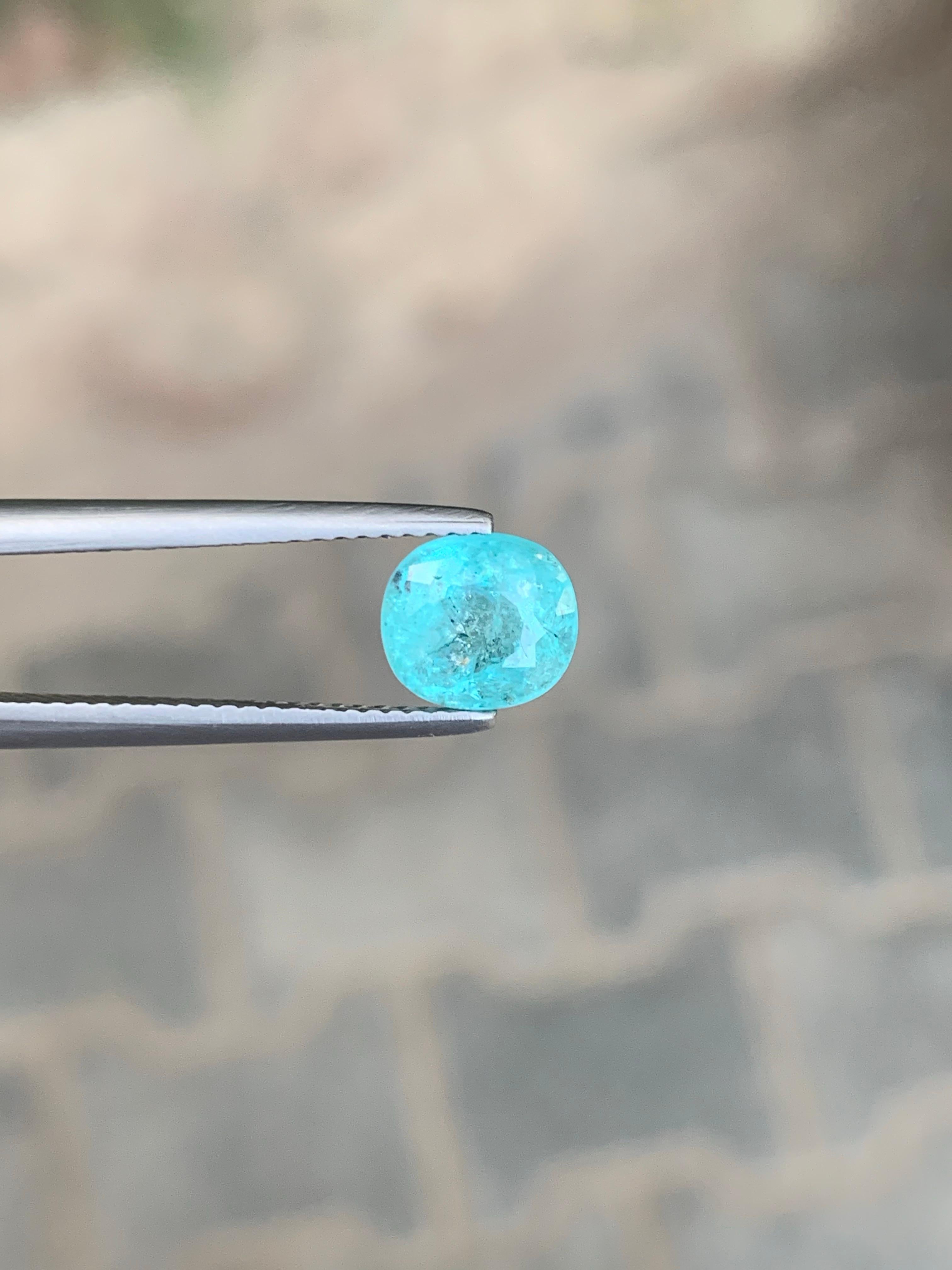 da uomo o donna Gemma naturale sfusa di forma ovale di tormalina Paraiba certificata GIL da 1.94 carati in vendita