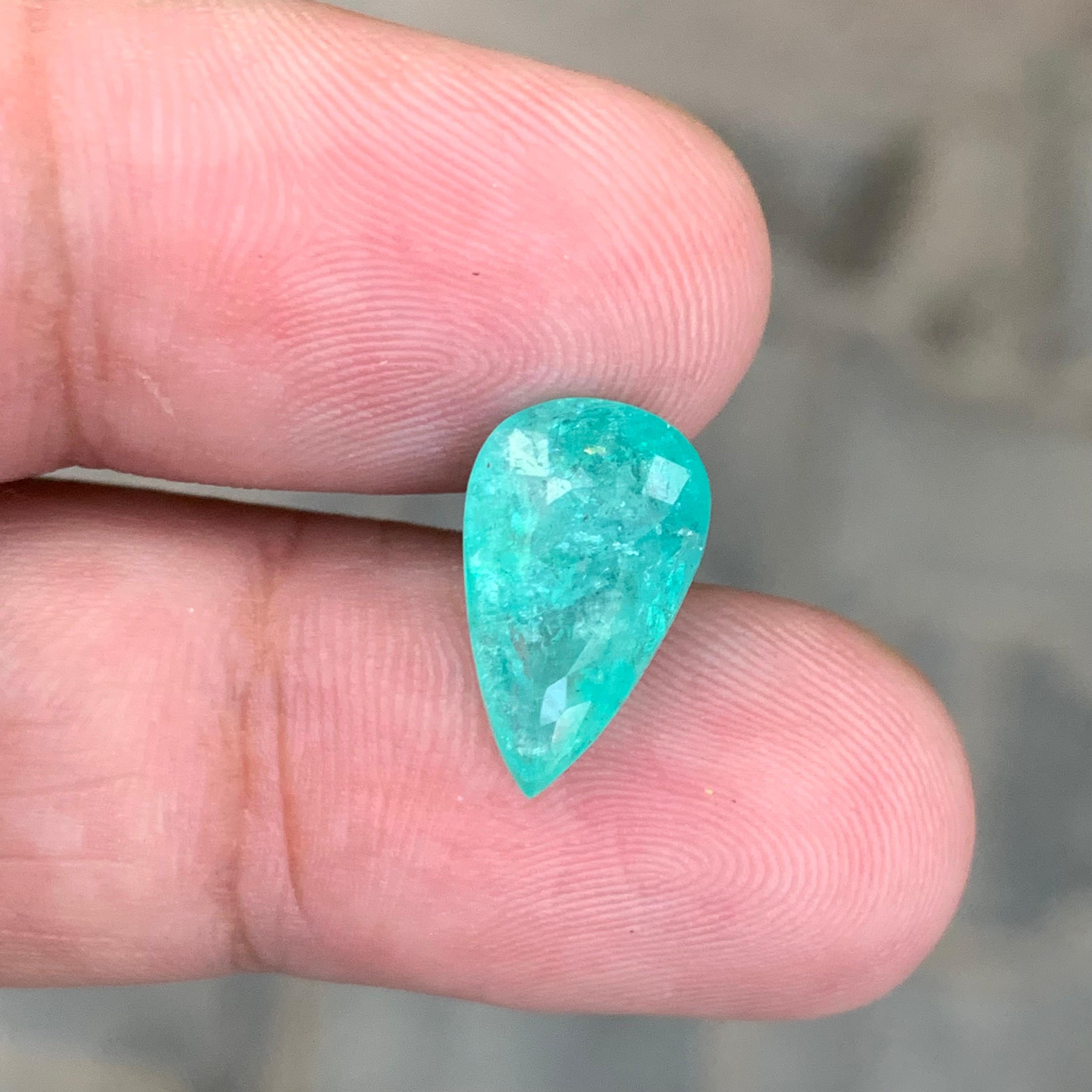 Gemma naturale sciolta Paraiba Tourmaline a forma di pera certificata GIL da 4,47 carati in vendita 2