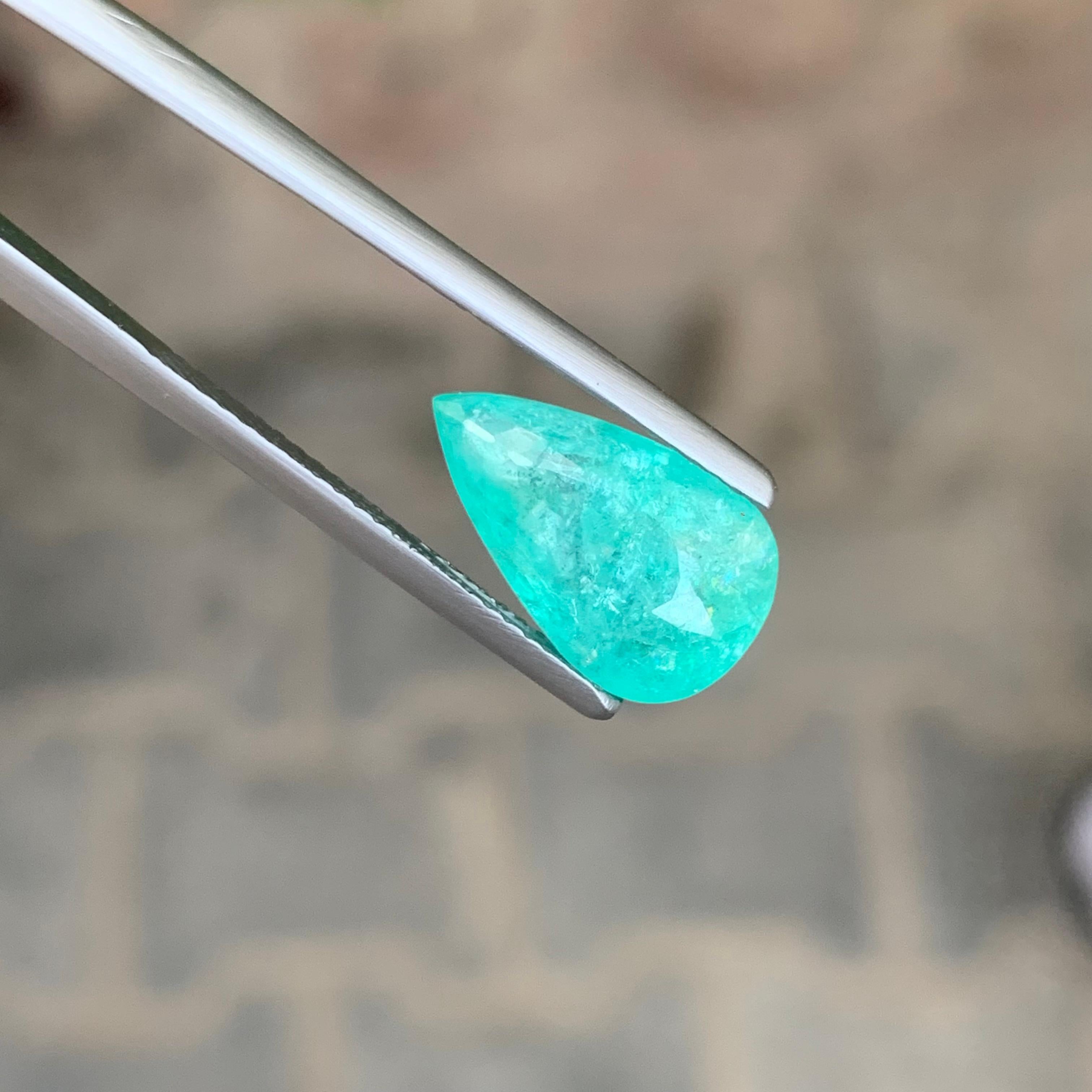 Gemma naturale sciolta Paraiba Tourmaline a forma di pera certificata GIL da 4,47 carati in vendita 3