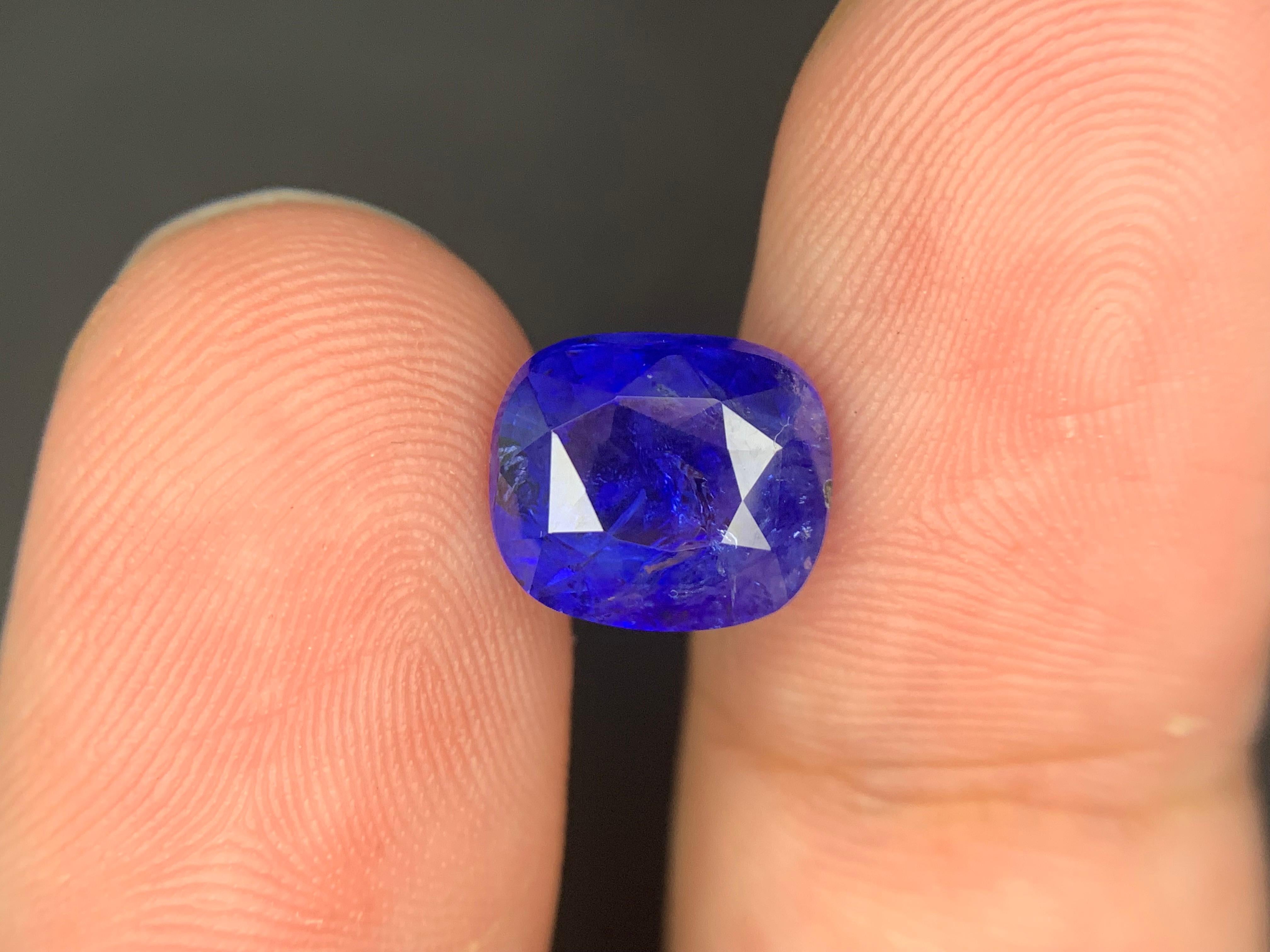 Saphir royal bleu de Ceylan certifié GIL de 4,57 carats naturel en vrac en vente 4