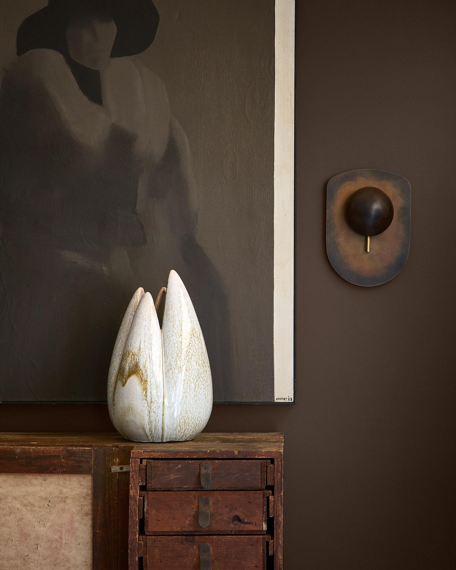 Hand Cast Bronze Alabaster Sconce Light Luz 19 Gil Melott Bespoke In New Condition For Sale In Chicago, IL