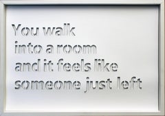 Gil Scullion, Tienes, 2017, 20 hojas de papel cortado a mano apiladas