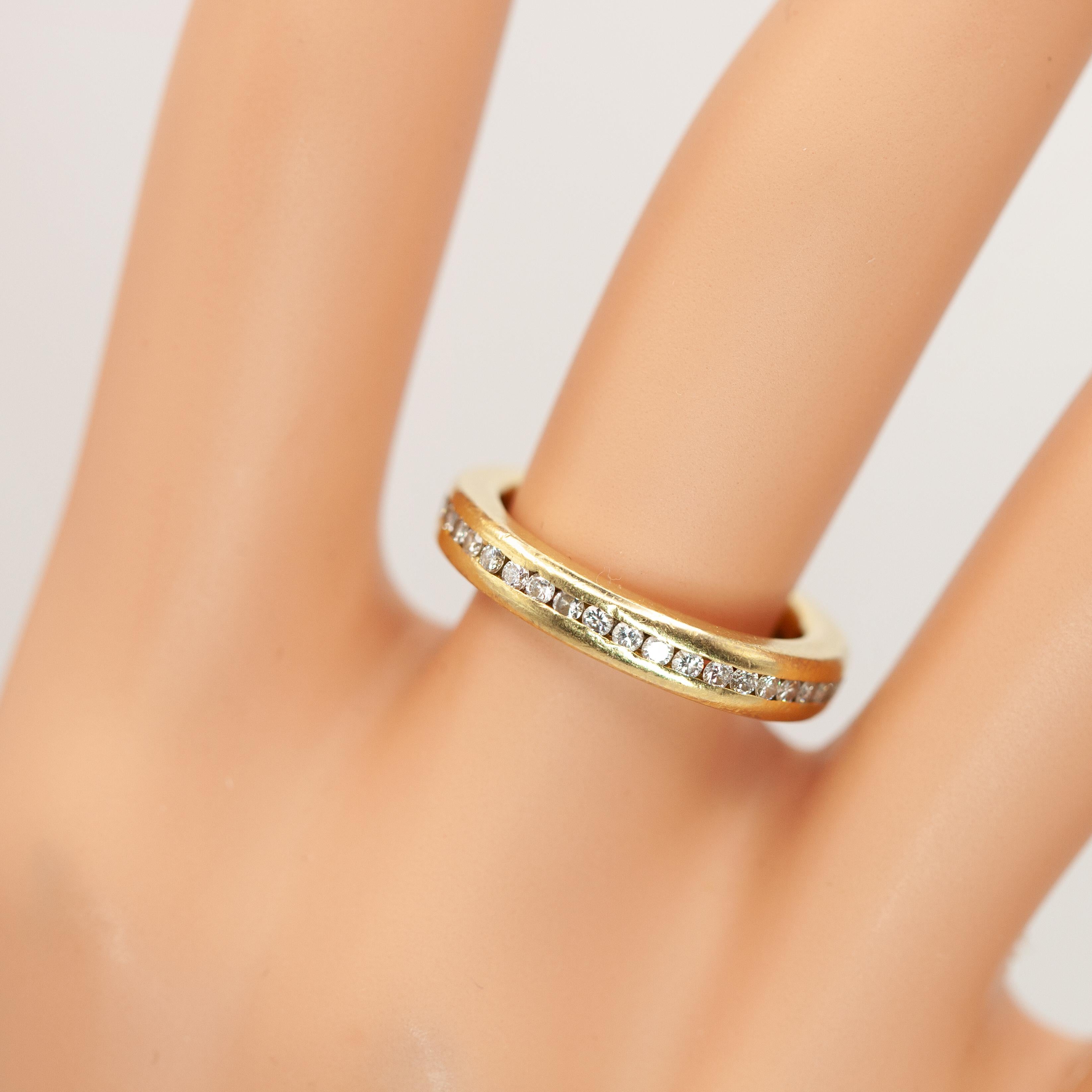 GILAN, bague d'éternité en or jaune 18 carats avec diamants en vente 1