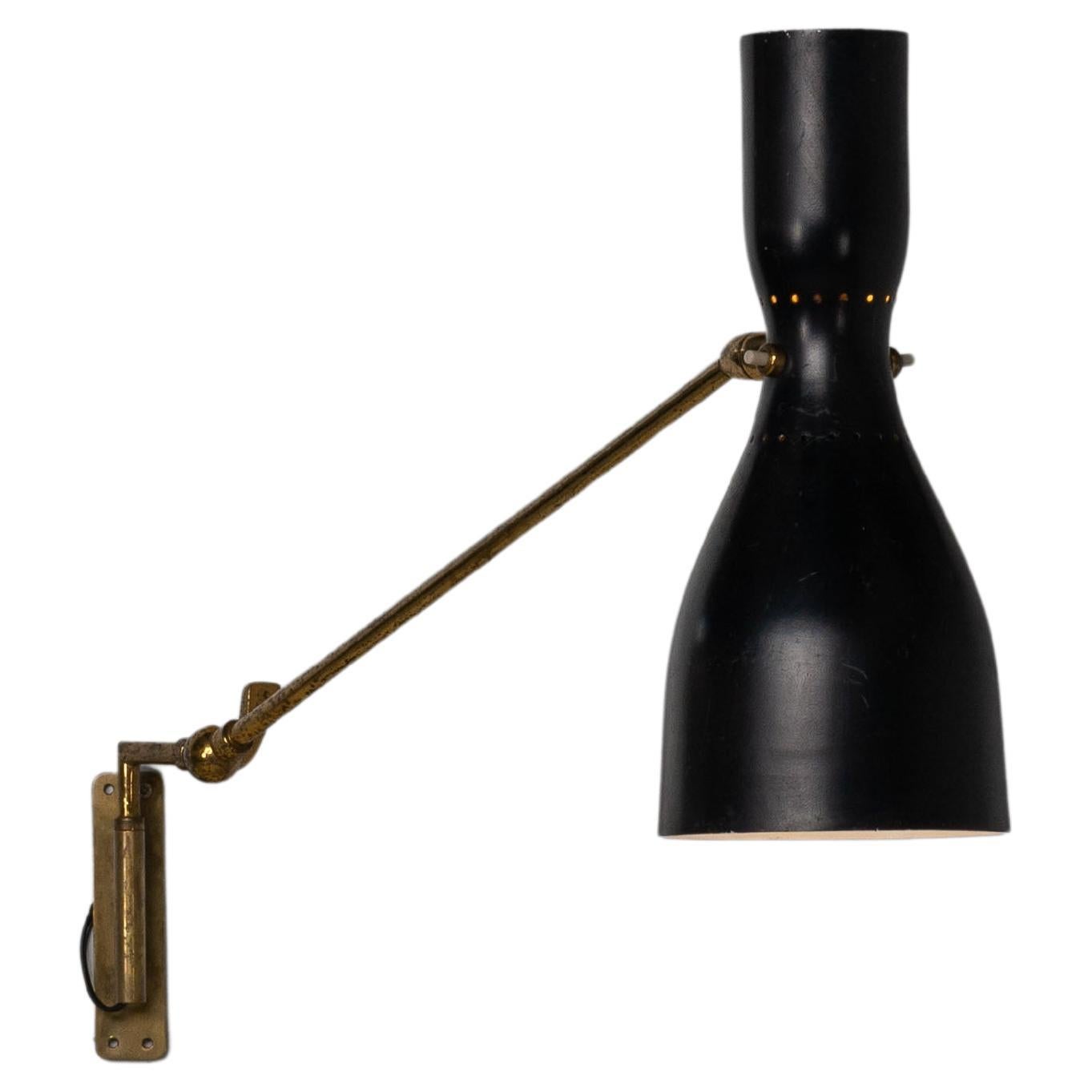 Gilardi Barzaghi adjustable wall lamp in brass Italy 1950 For Sale