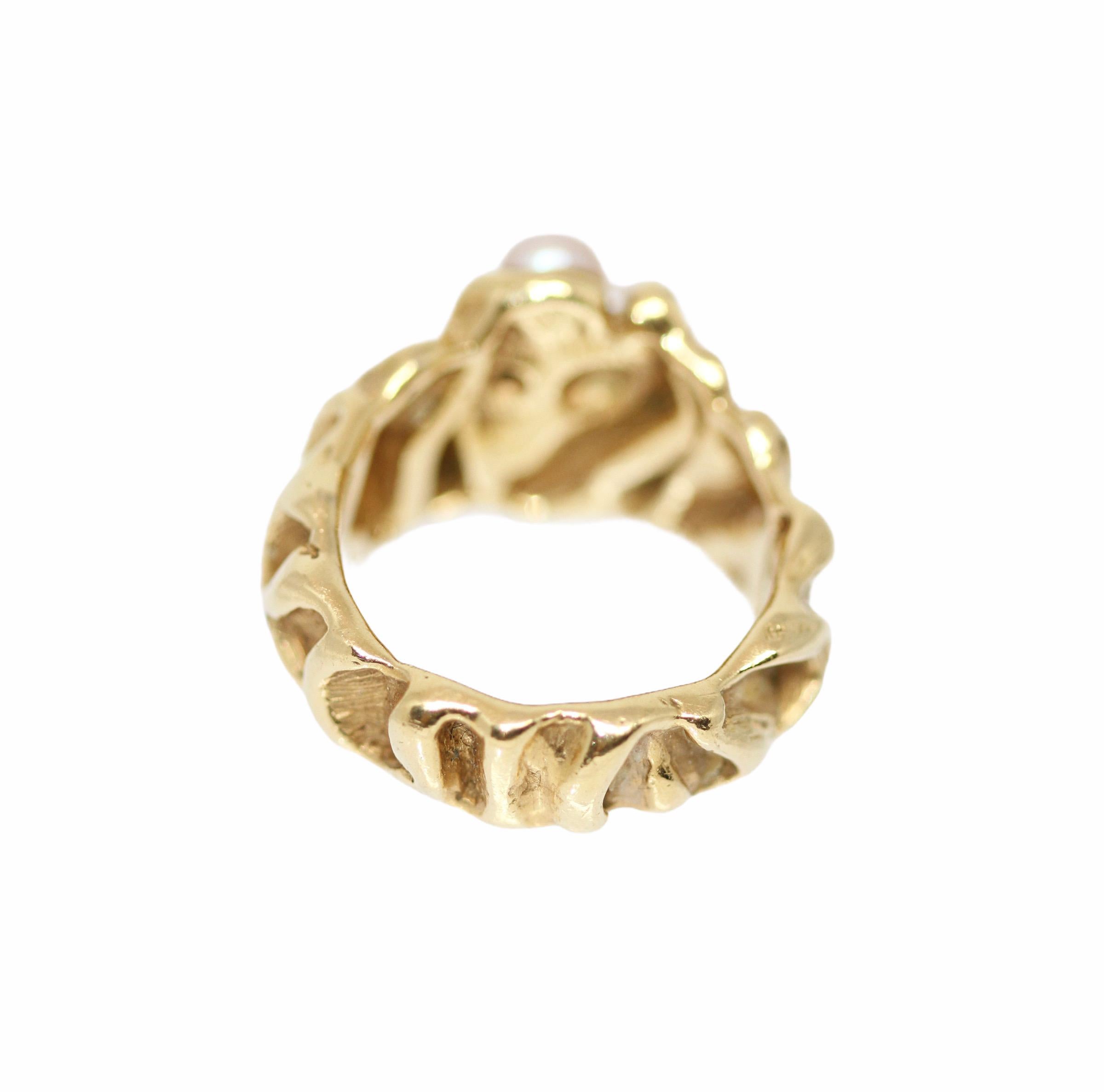 Gilbert Albert 18K Gold Pearl and Diamond Ring In Good Condition For Sale In Geneva, CH