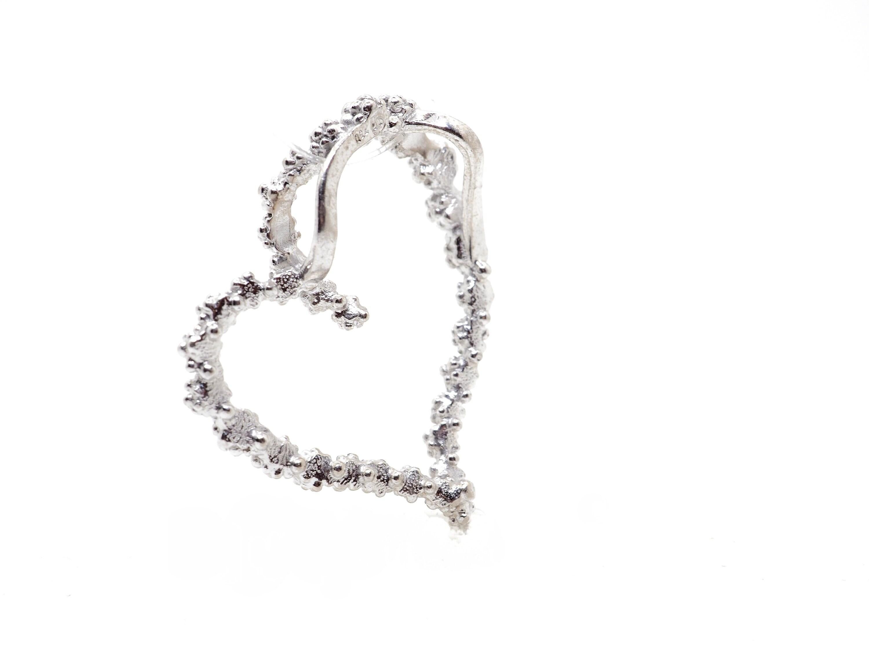 Gilbert Albert 18K White Gold Heart Pendant Mimosa Collection In Excellent Condition For Sale In Geneva, CH