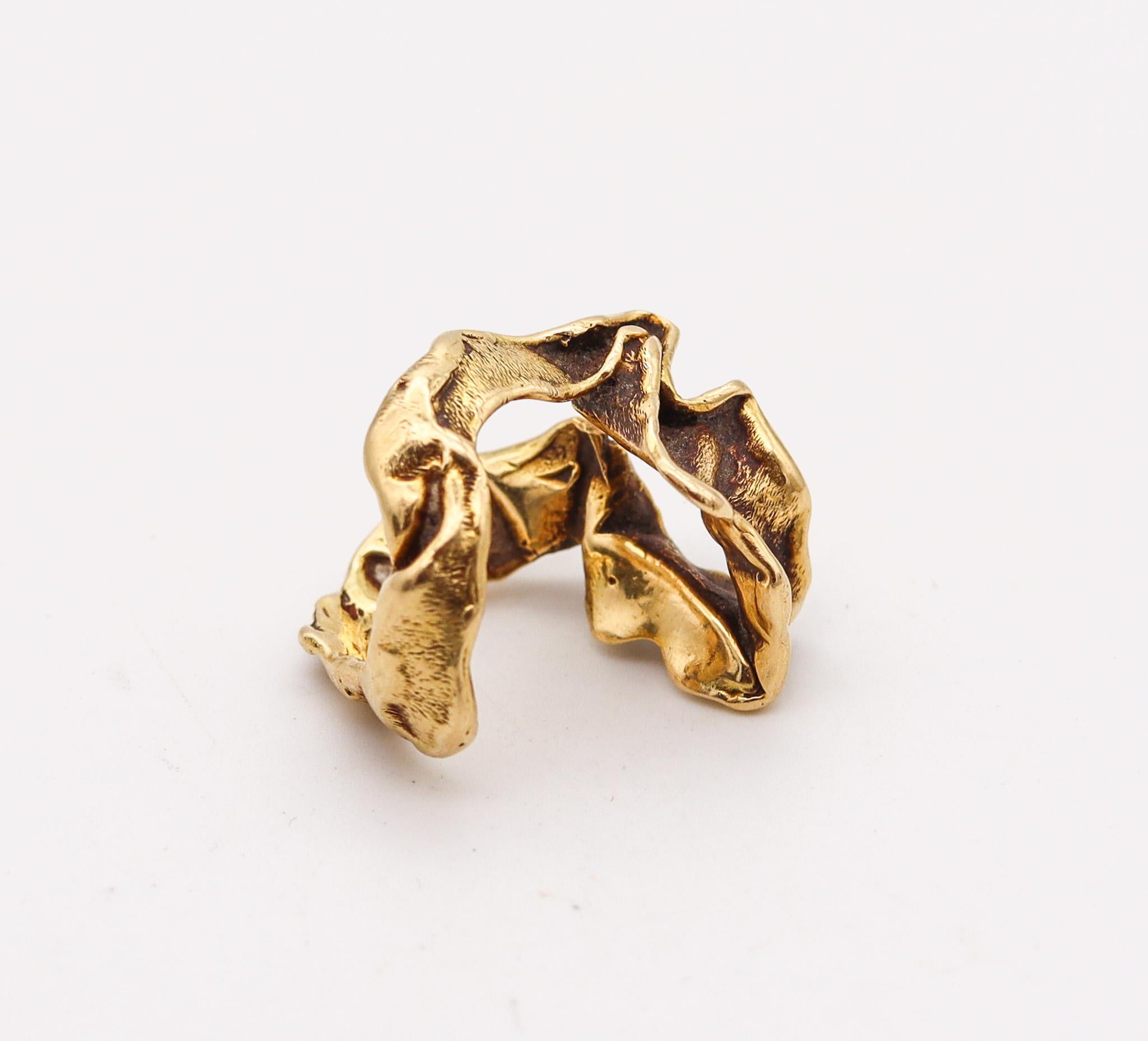 Gilbert Albert For Bucherer 1960 Sculptural Organic Ring In 18Kt Yellow Gold In Excellent Condition For Sale In Miami, FL