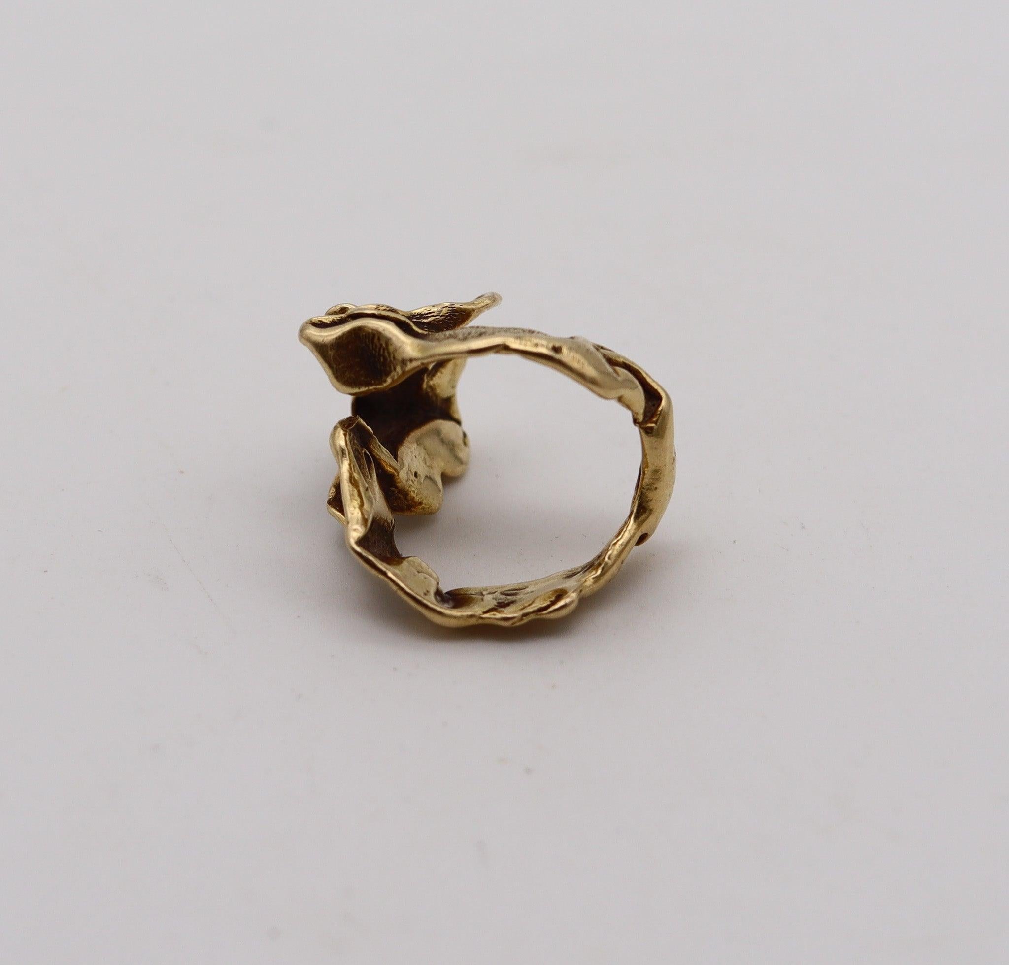 GILBERT ALBERT For Bucherer 1960 Sculptural Organic Ring In 18Kt Yellow Gold In Excellent Condition In Miami, FL