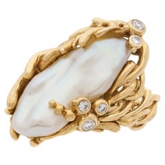 Gilbert Albert Mother of Pearl and Diamonds Ring
