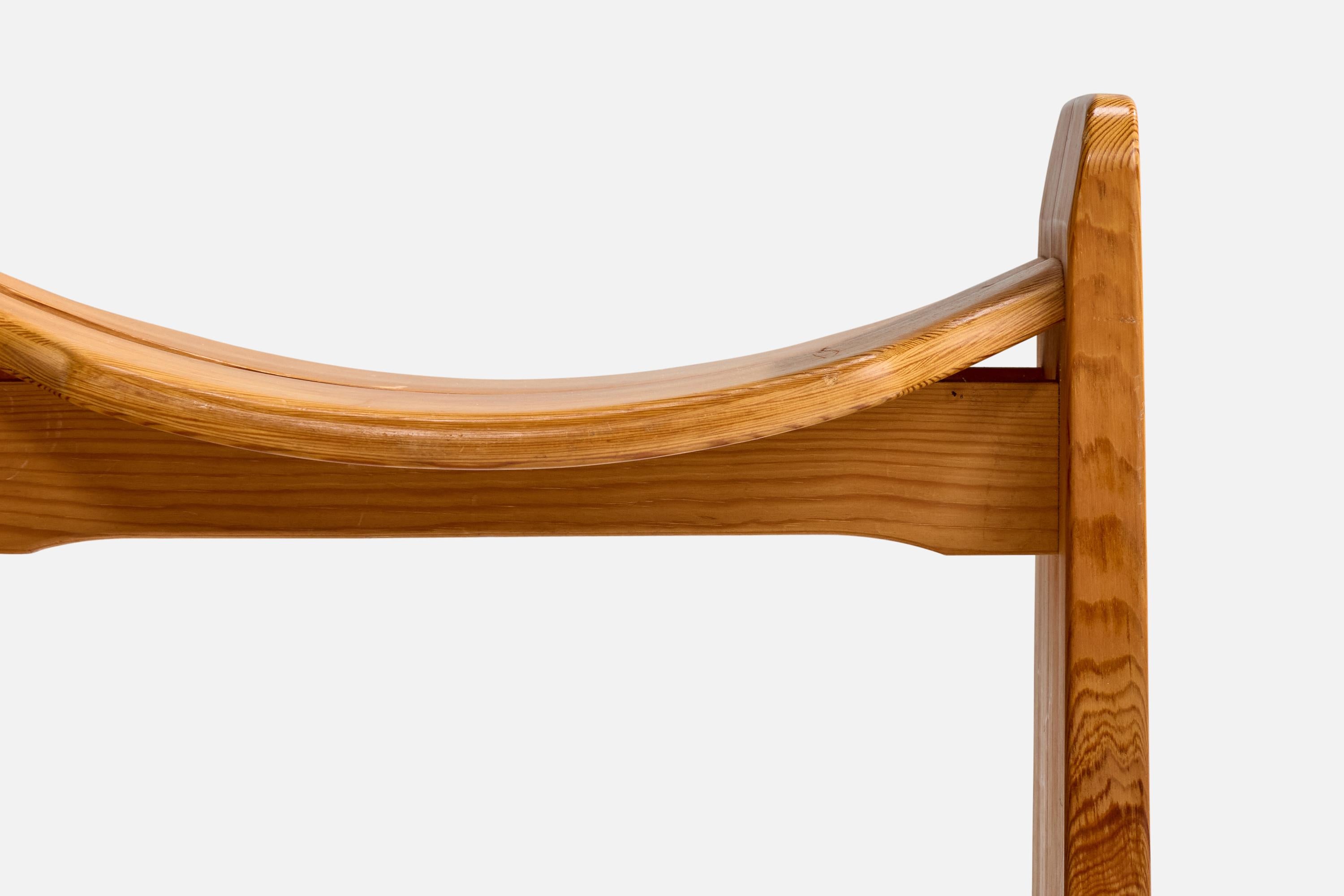 Gilbert Marklund, Stool, Pine, Sweden, 1970s Bon état - En vente à High Point, NC