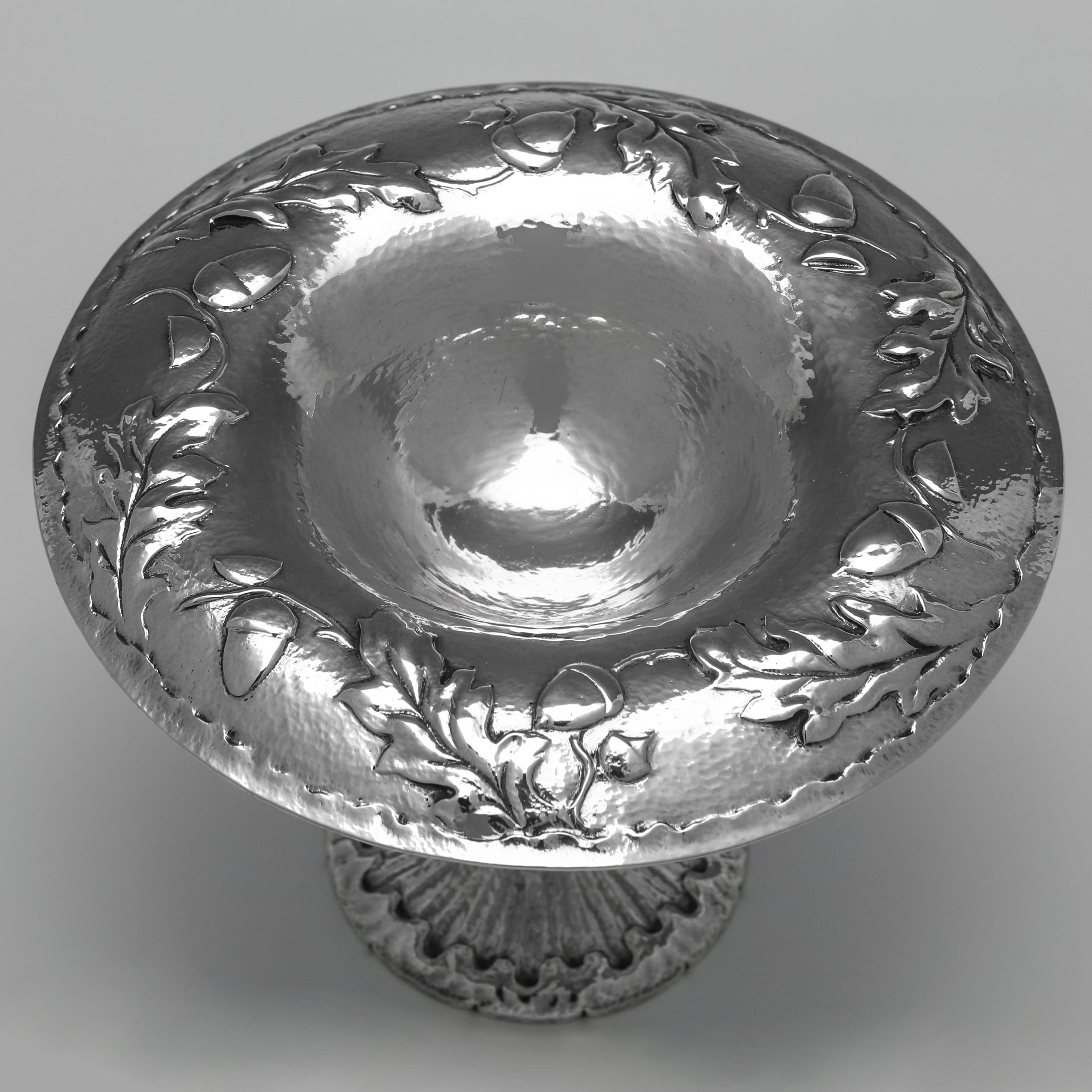 Fine XIX secolo Tazze in argento di Gilbert Marks Arts & Crafts, 1899 in vendita