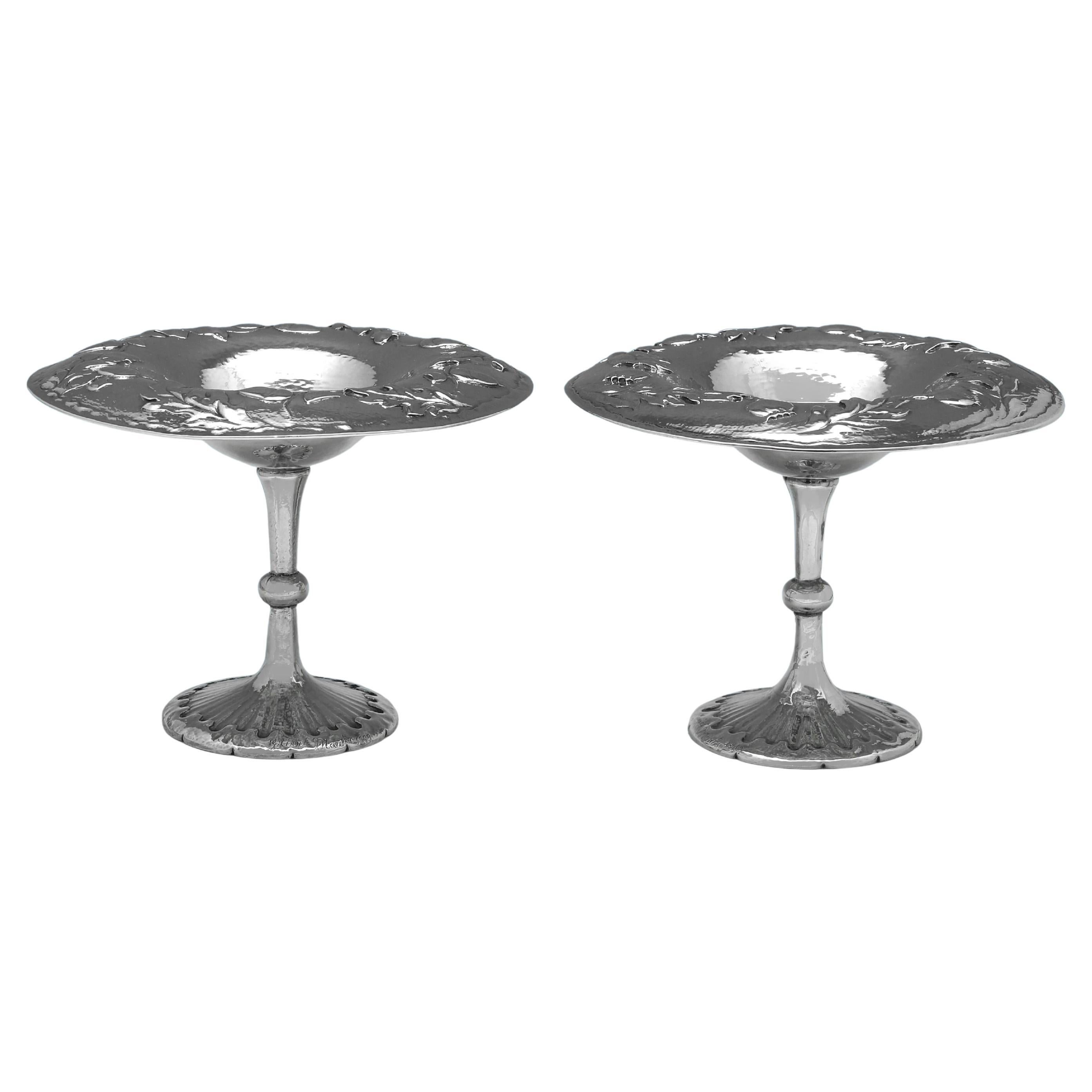 Tazze in argento di Gilbert Marks Arts & Crafts, 1899