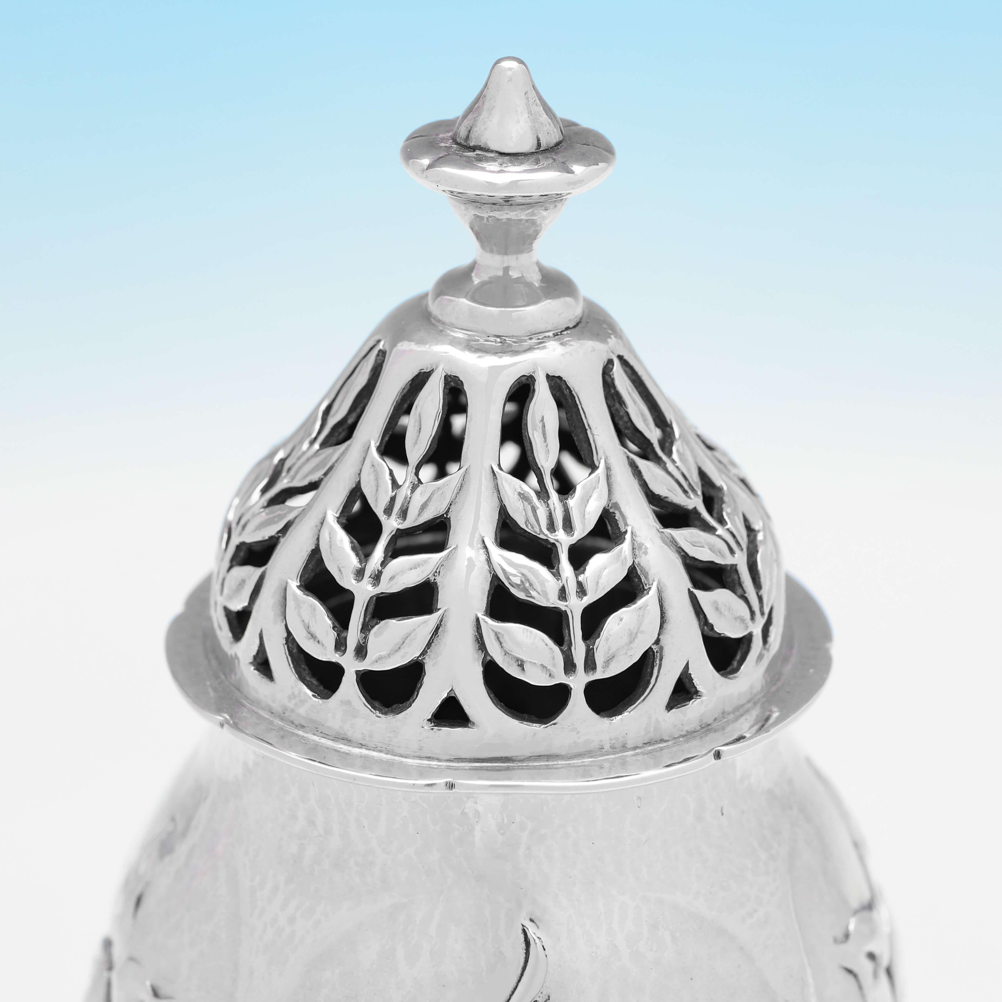 Art Nouveau Gilbert Marks -  Signed Victorian Sterling Silver Sugar Shaker - London 1899