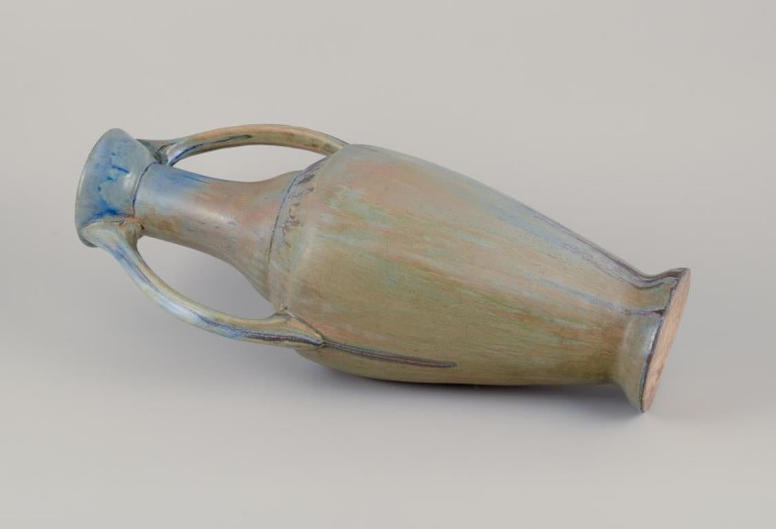 Gilbert Méténier, céramiste français. Grand vase impressionnant en céramique avec poignées. en vente 1