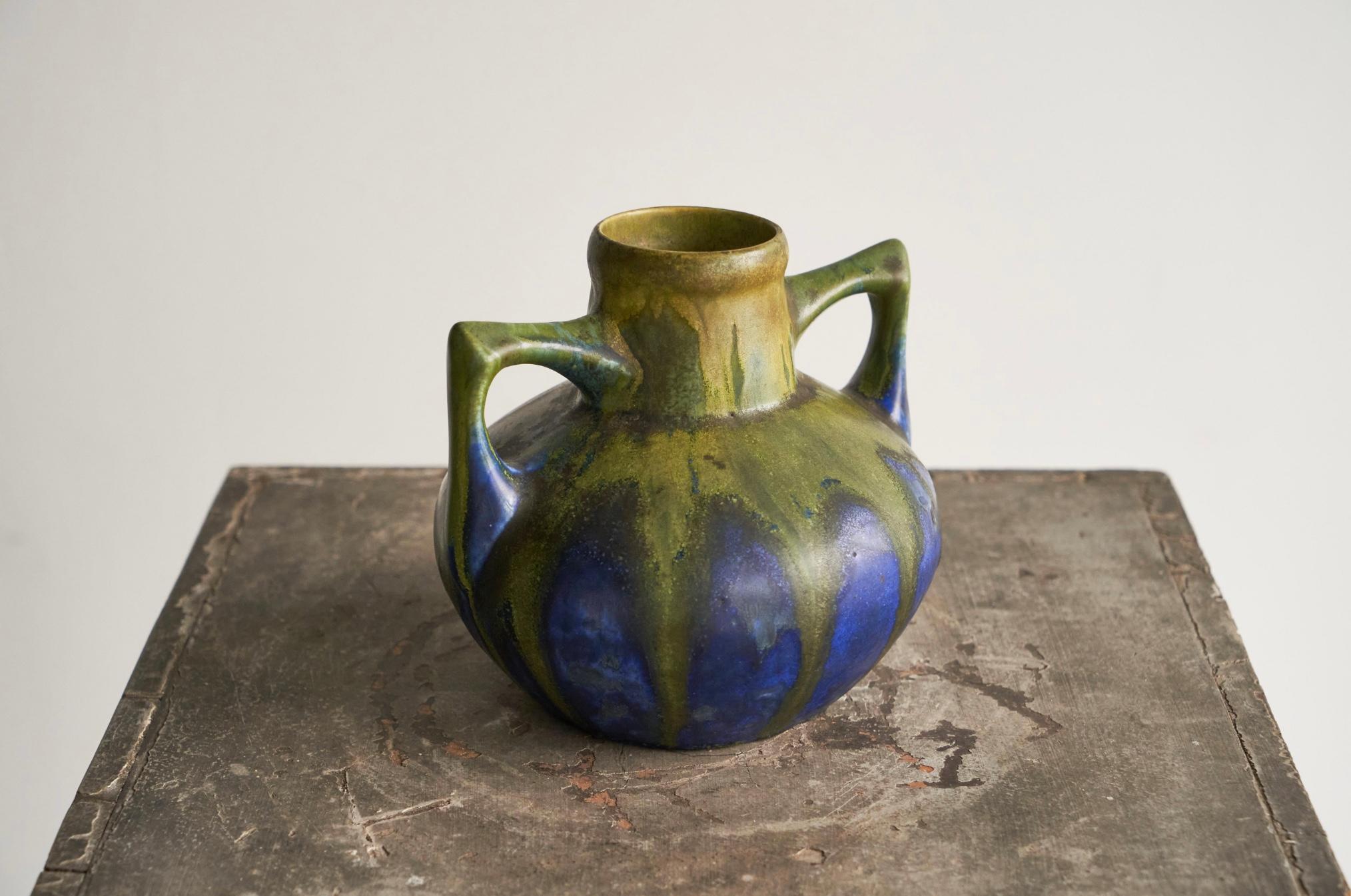 Français Gilbert Méténier Vase Greene & Greene Greene Studio Pottery, France 1920s