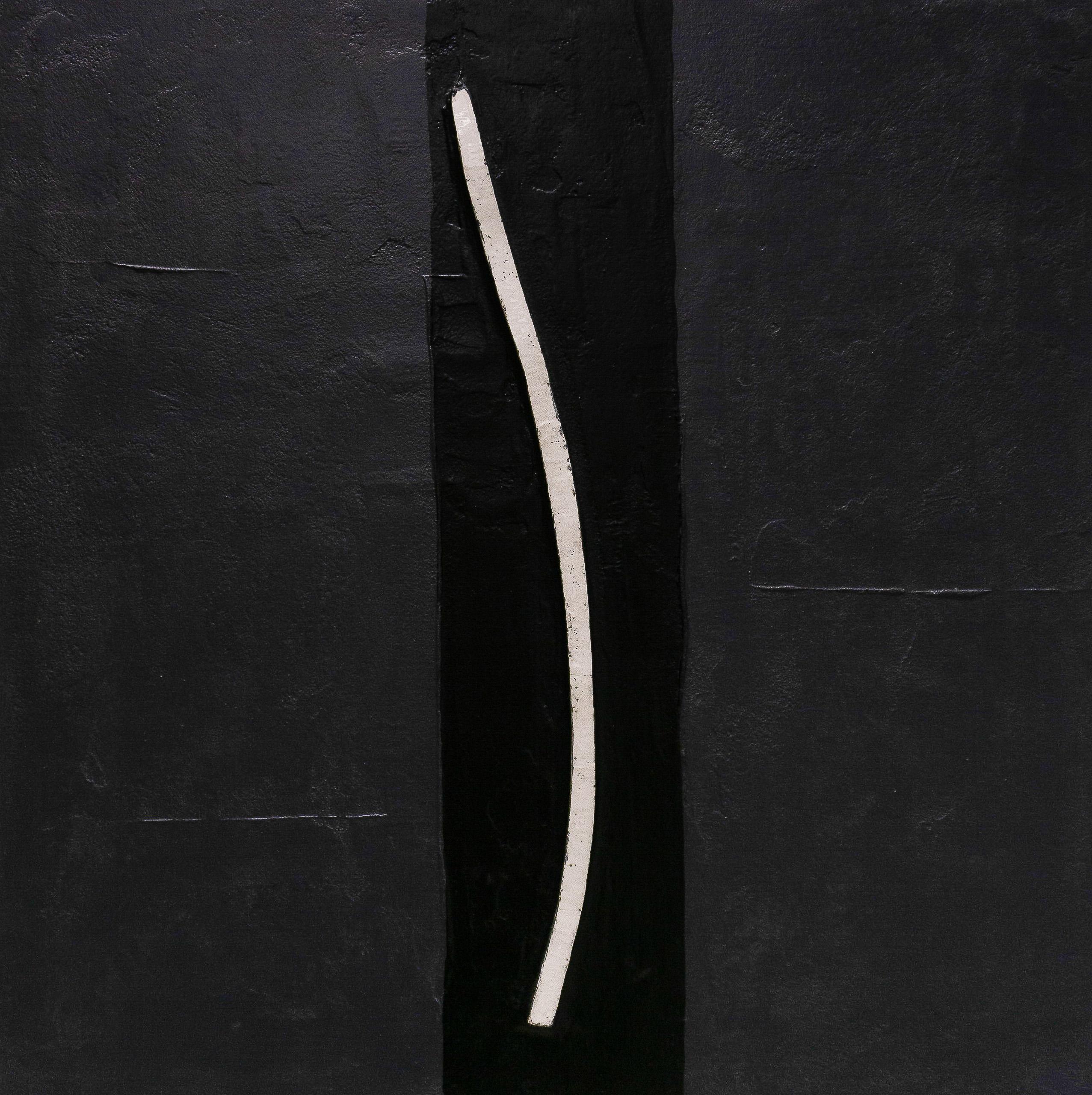Céramique noire n°1 by Gilbert Pauli - Mixed media 61x61 cm