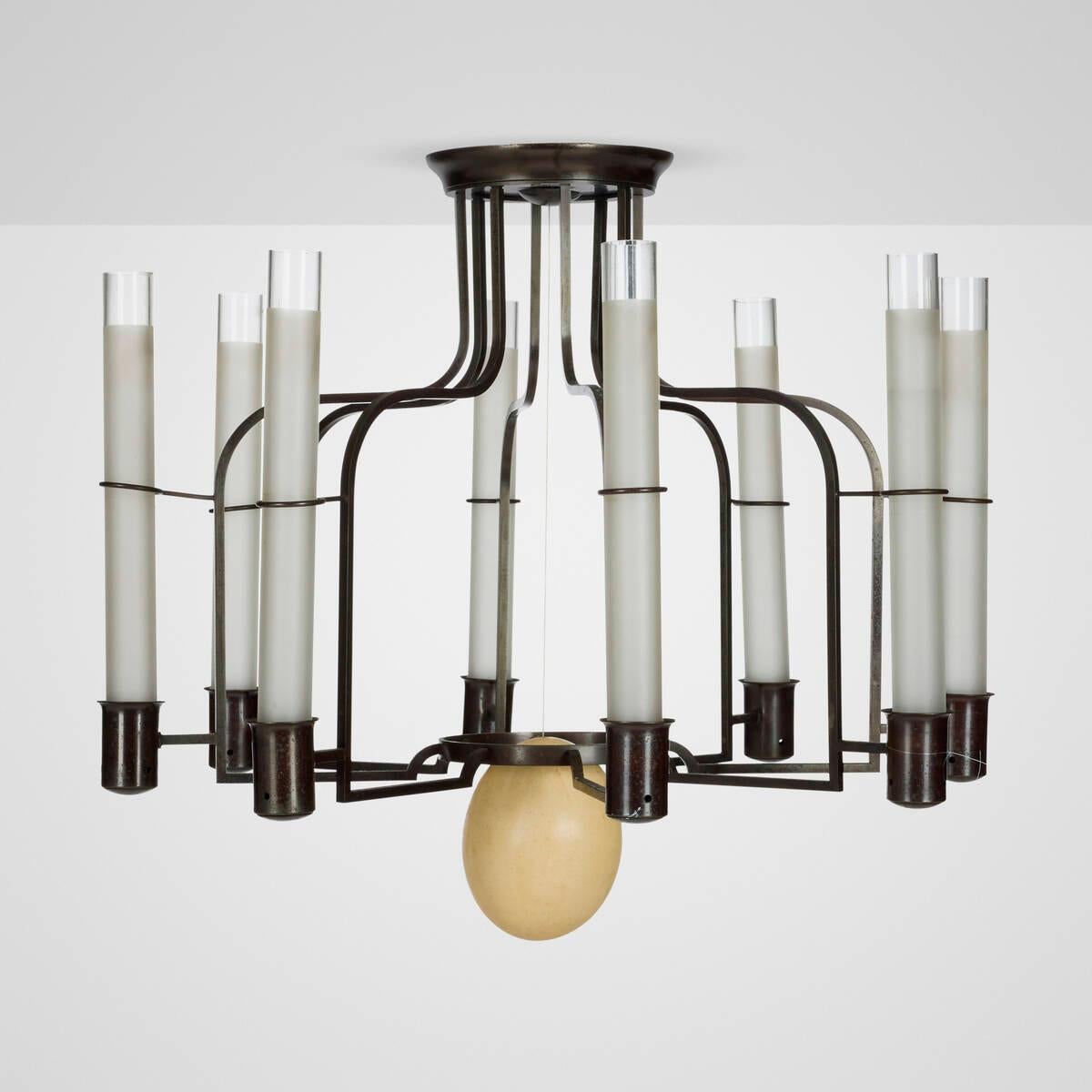 Francese Lampadario di struzzo di Gilbert Poillerat 1040 in vendita