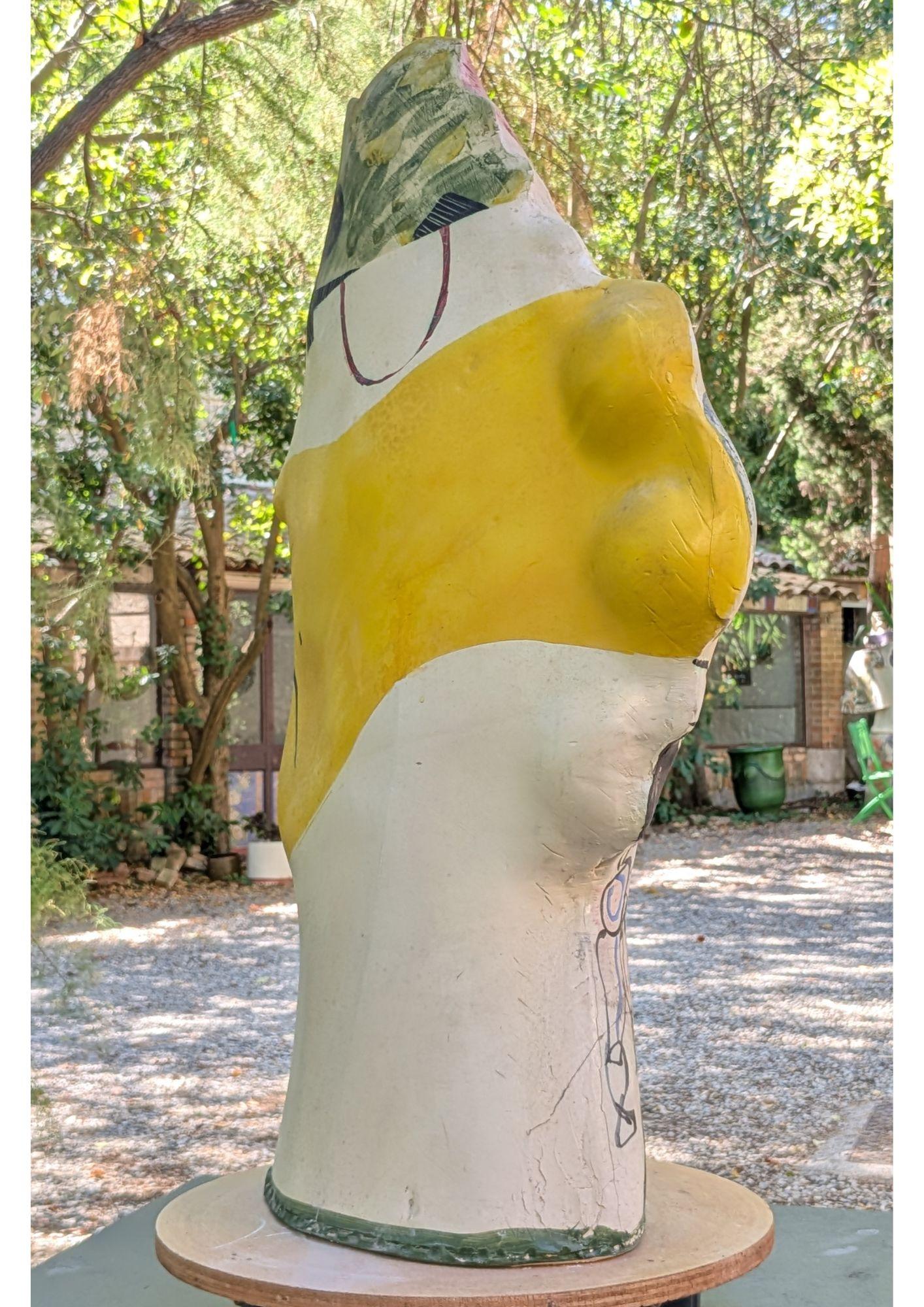 Totem anthropomorphe - Gray Figurative Sculpture by gilbert Portanier 