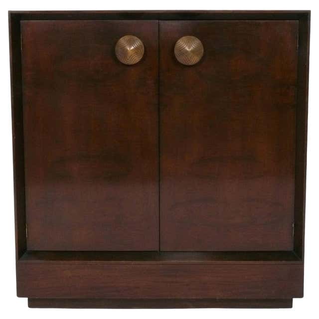 1930s Art Deco Bookshelf in the Manner of Gilbert Rohde Refinished For ...
