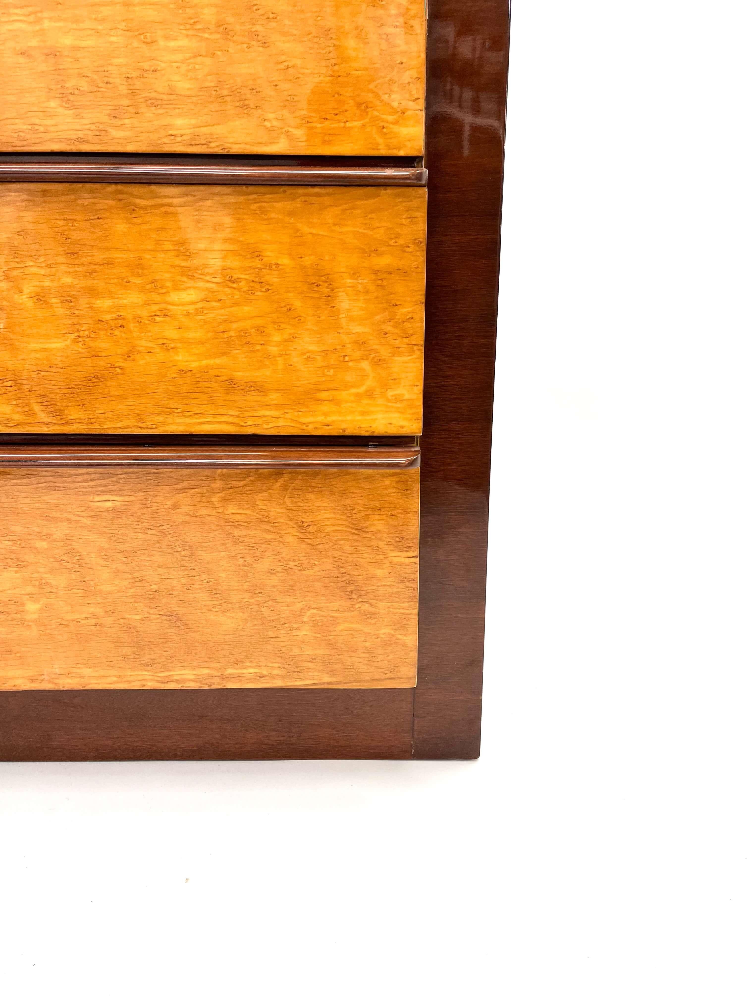 Gilbert Rohde Chest of Drawers for Herman Miller in Birdseye Maple and Mahogany 11