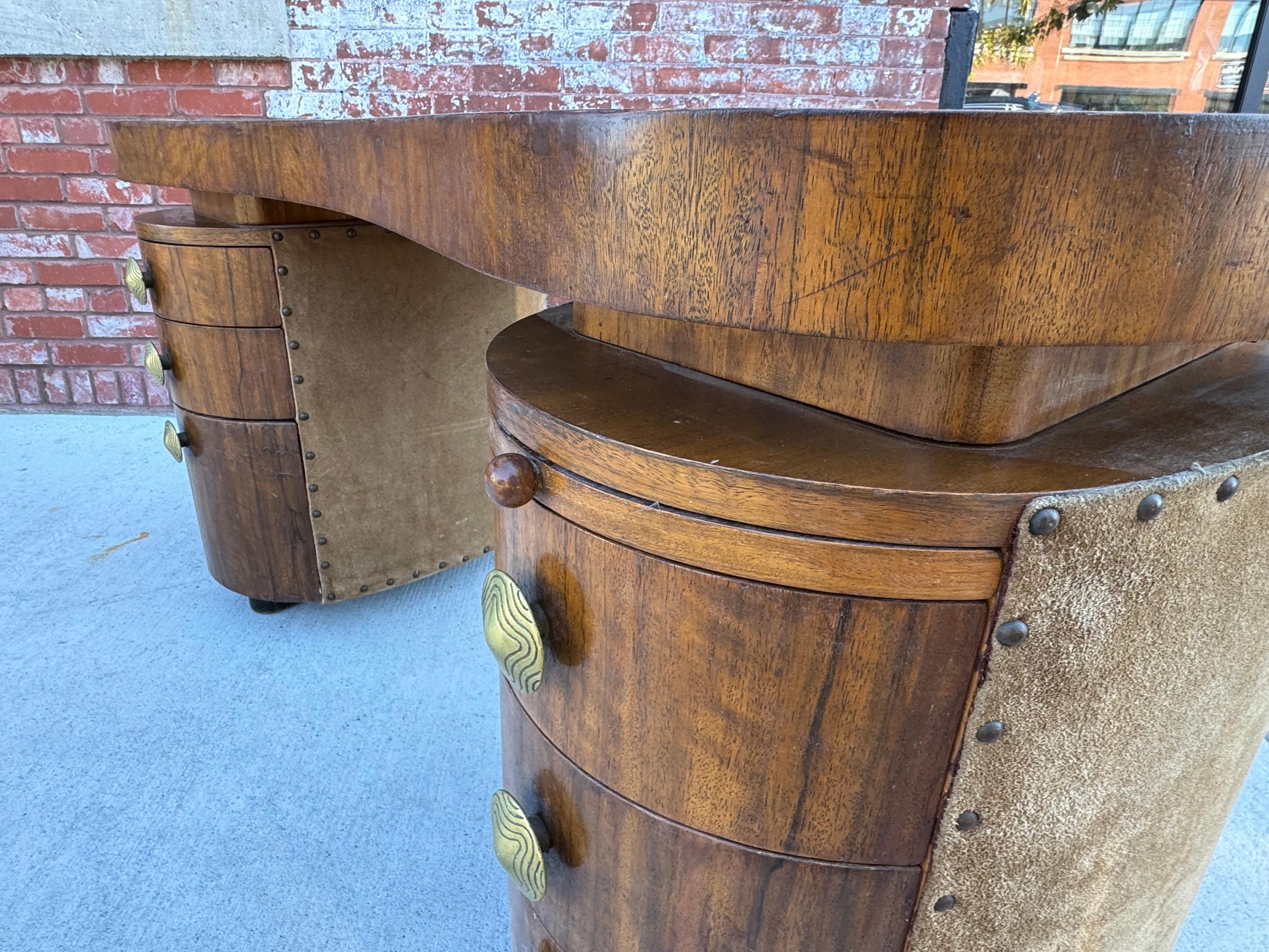 Gilbert Rohde für Herman Miller Amorphe Niere Paldao Schreibtisch...Art Deco/Modernismus im Angebot 3