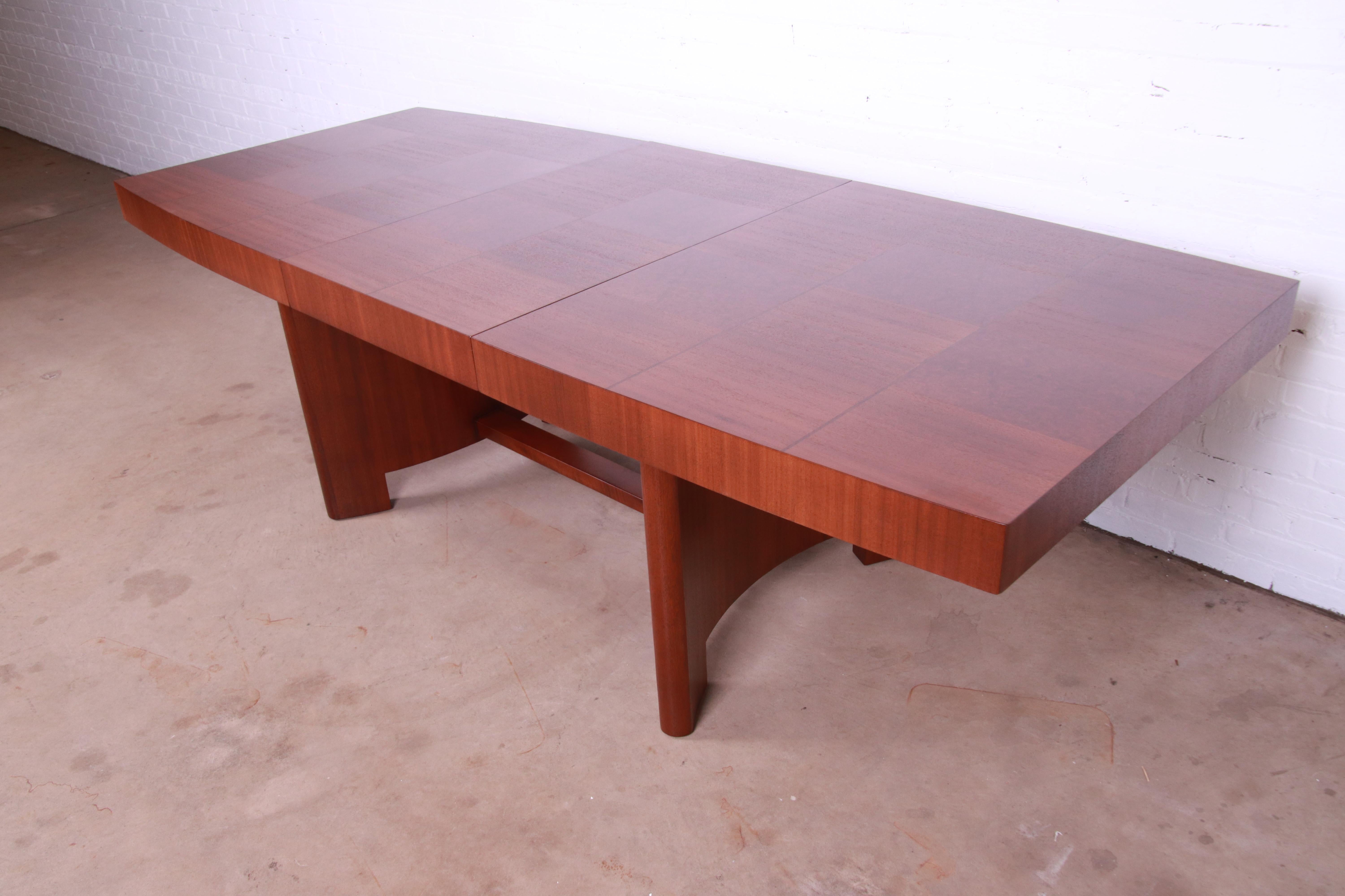 American Gilbert Rohde for Herman Miller Art Deco Mahogany and Burl Dining Table, 1930s
