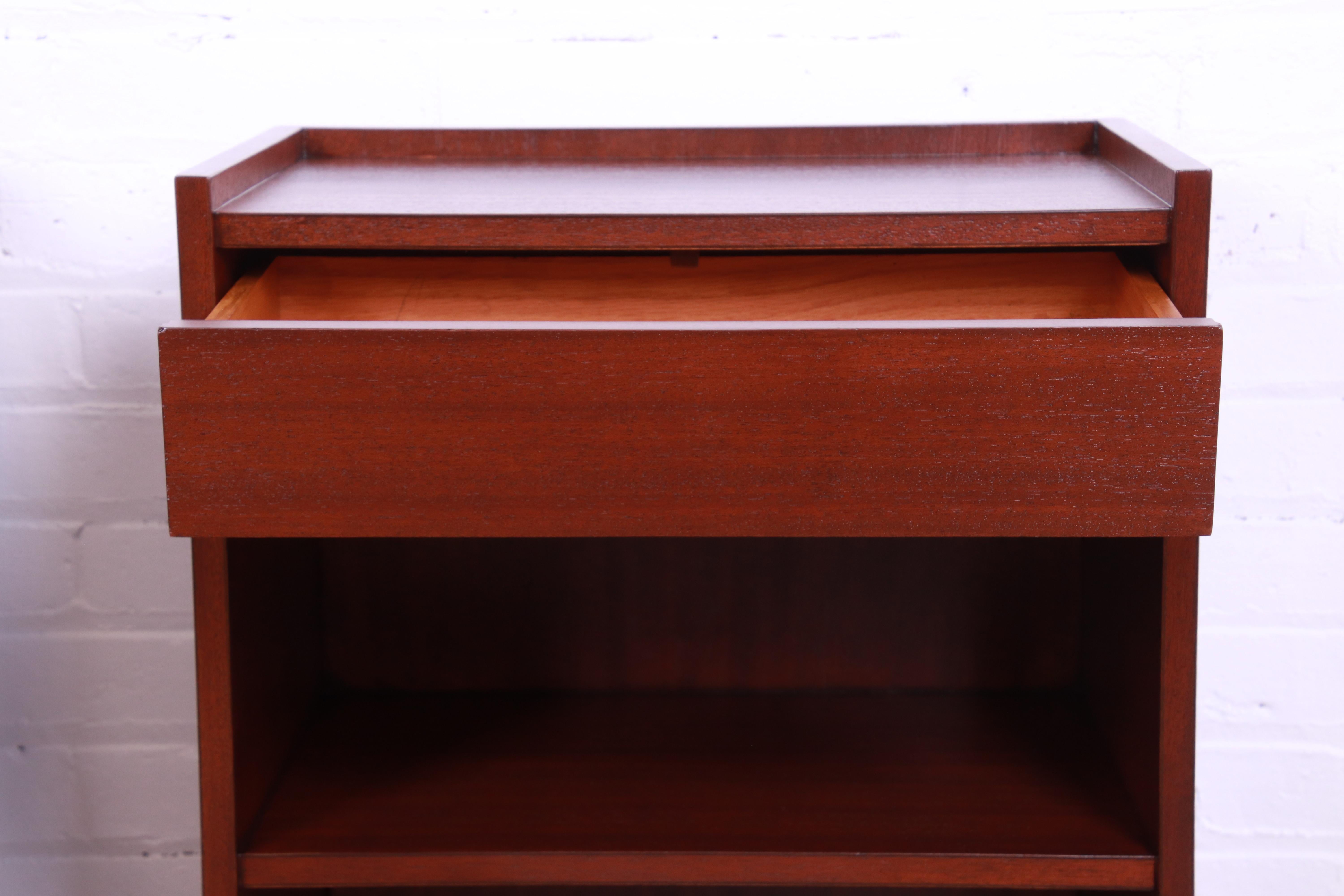 Gilbert Rohde for Herman Miller Art Deco Mahogany Nightstands, Newly Refinished For Sale 5