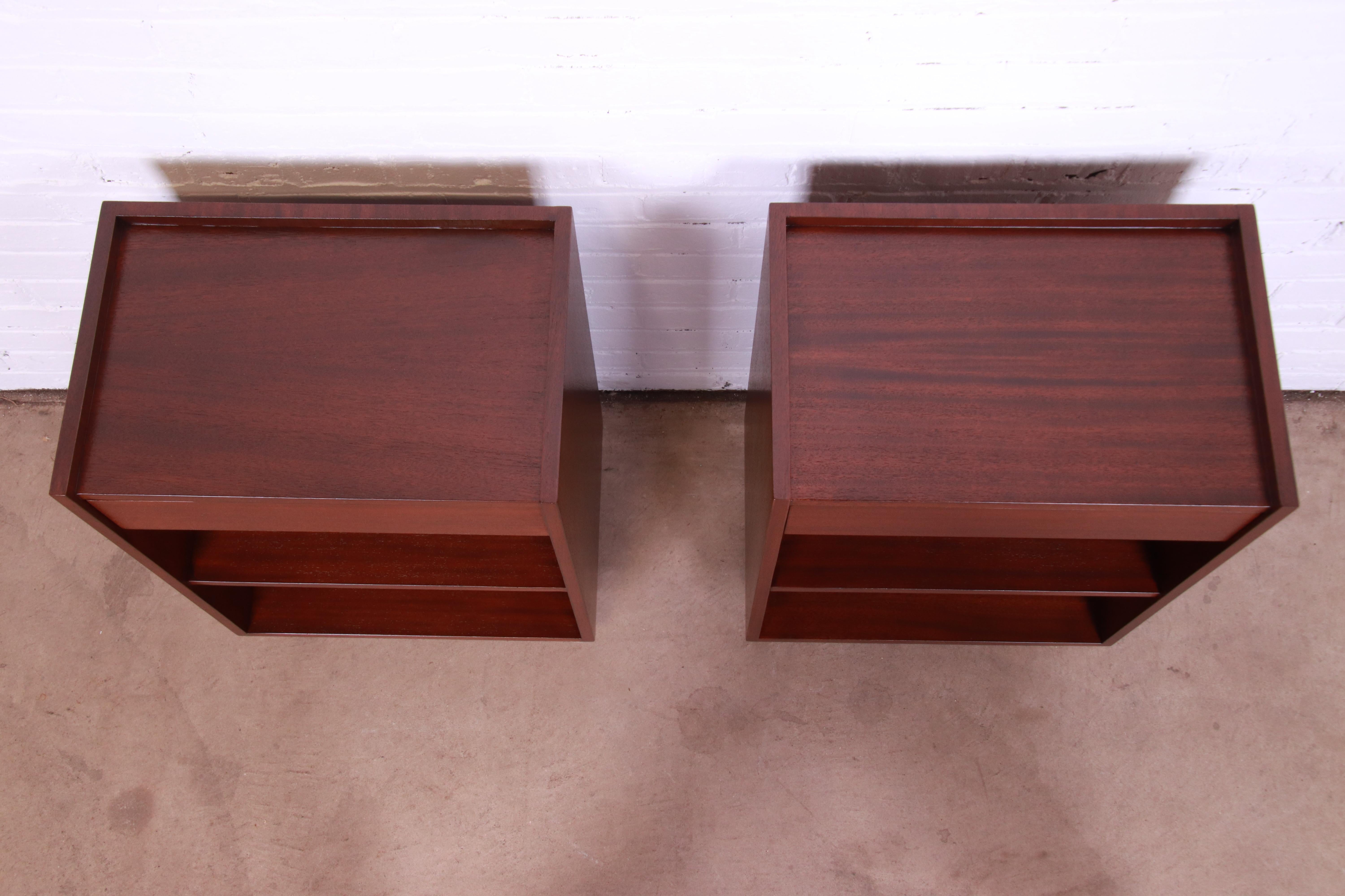 Gilbert Rohde for Herman Miller Art Deco Mahogany Nightstands, Newly Refinished For Sale 8