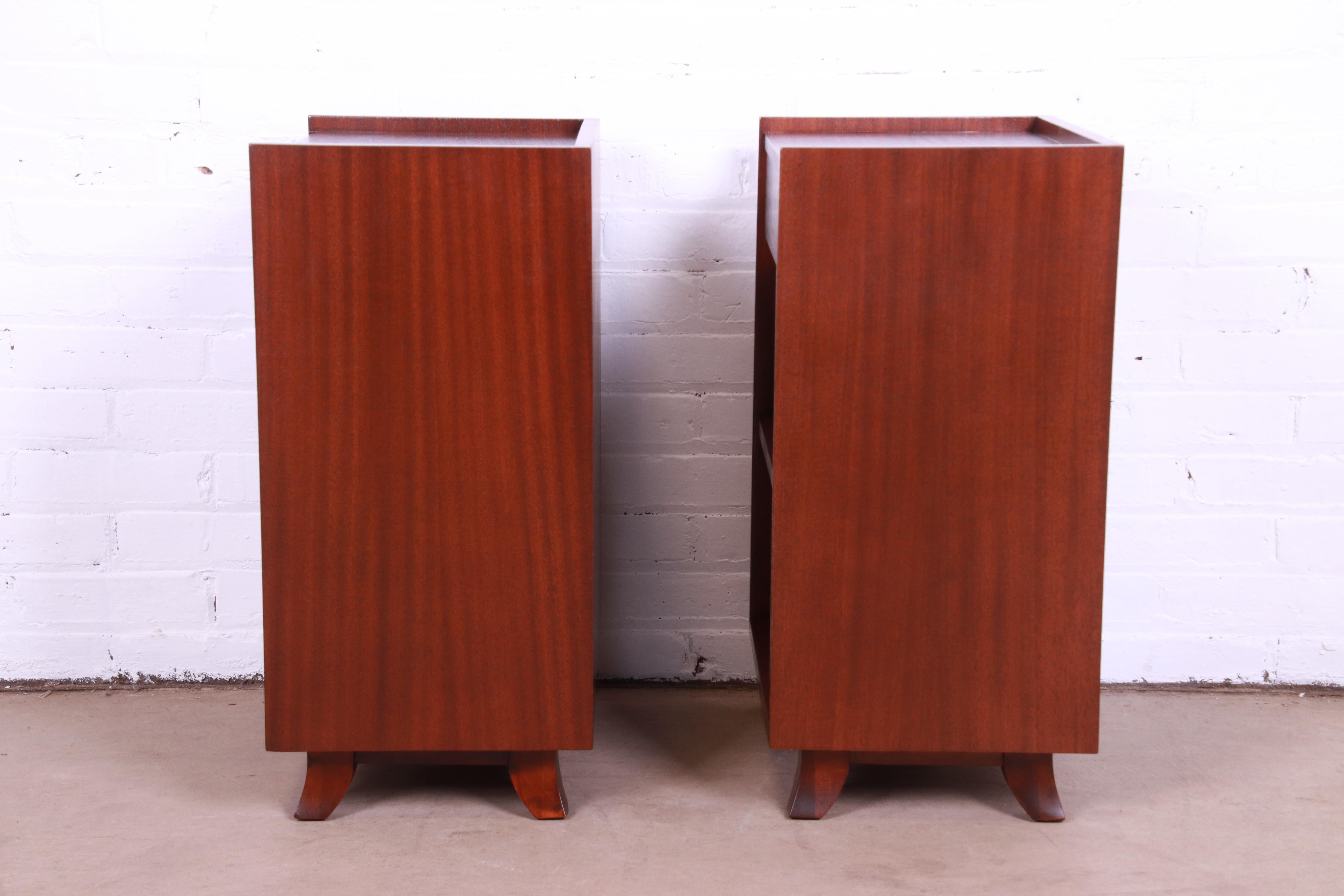 Gilbert Rohde for Herman Miller Art Deco Mahogany Nightstands, Newly Refinished For Sale 11
