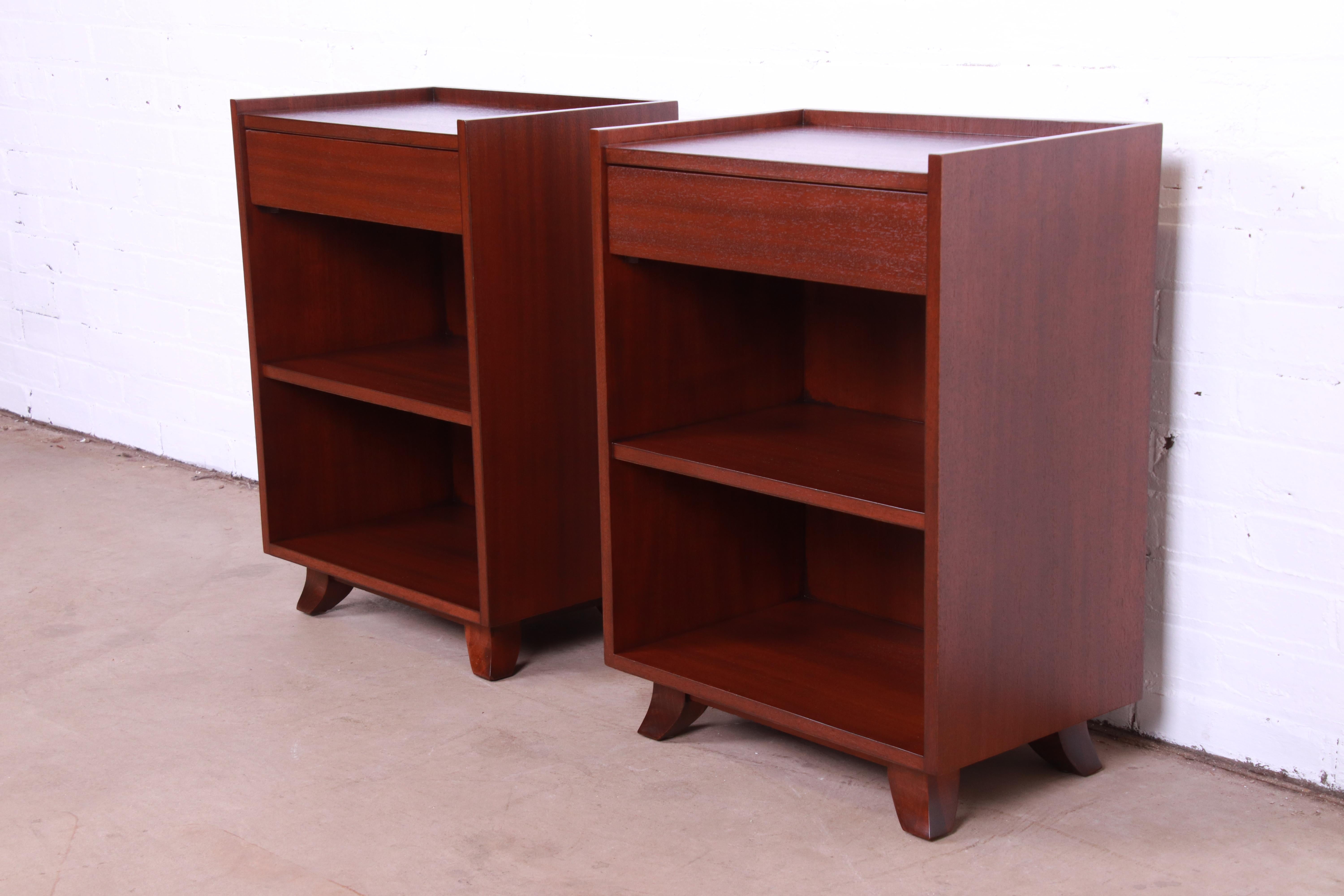Mid-20th Century Gilbert Rohde for Herman Miller Art Deco Mahogany Nightstands, Newly Refinished For Sale