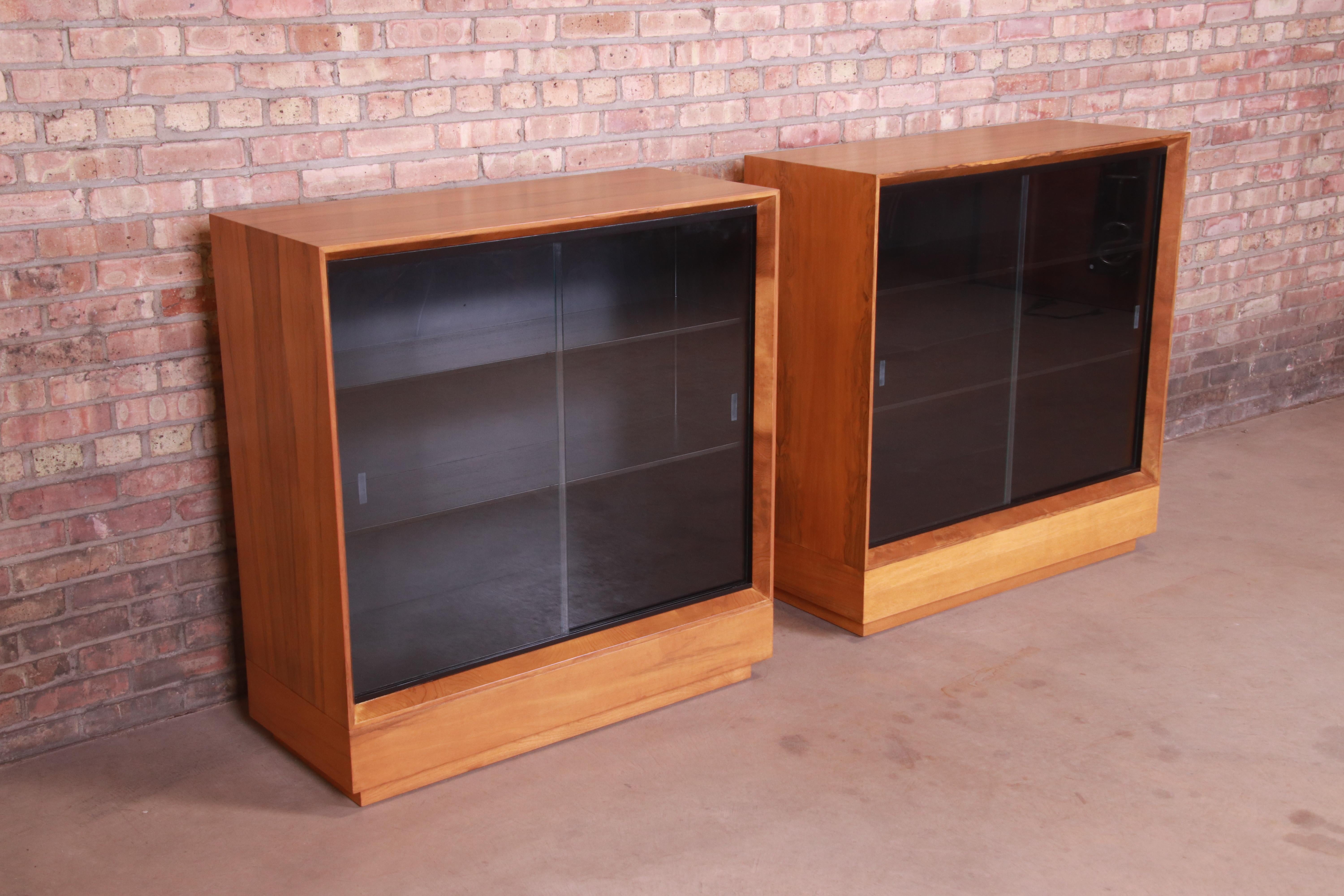 Gilbert Rohde for Herman Miller Paldao Group Bookcases, Newly Refinished In Good Condition For Sale In South Bend, IN