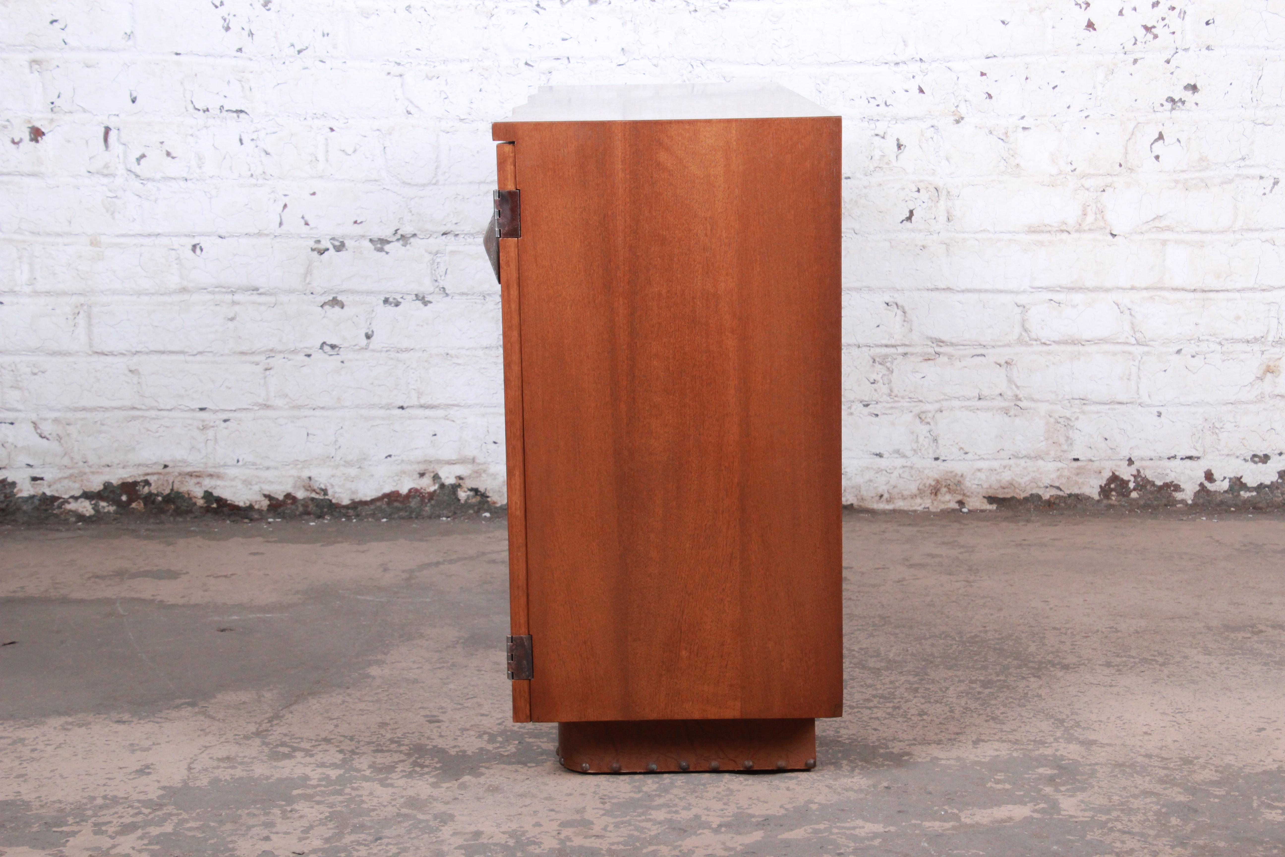 Gilbert Rohde for Herman Miller Paldao Sideboard or Bar Cabinet, Newly Restored 4