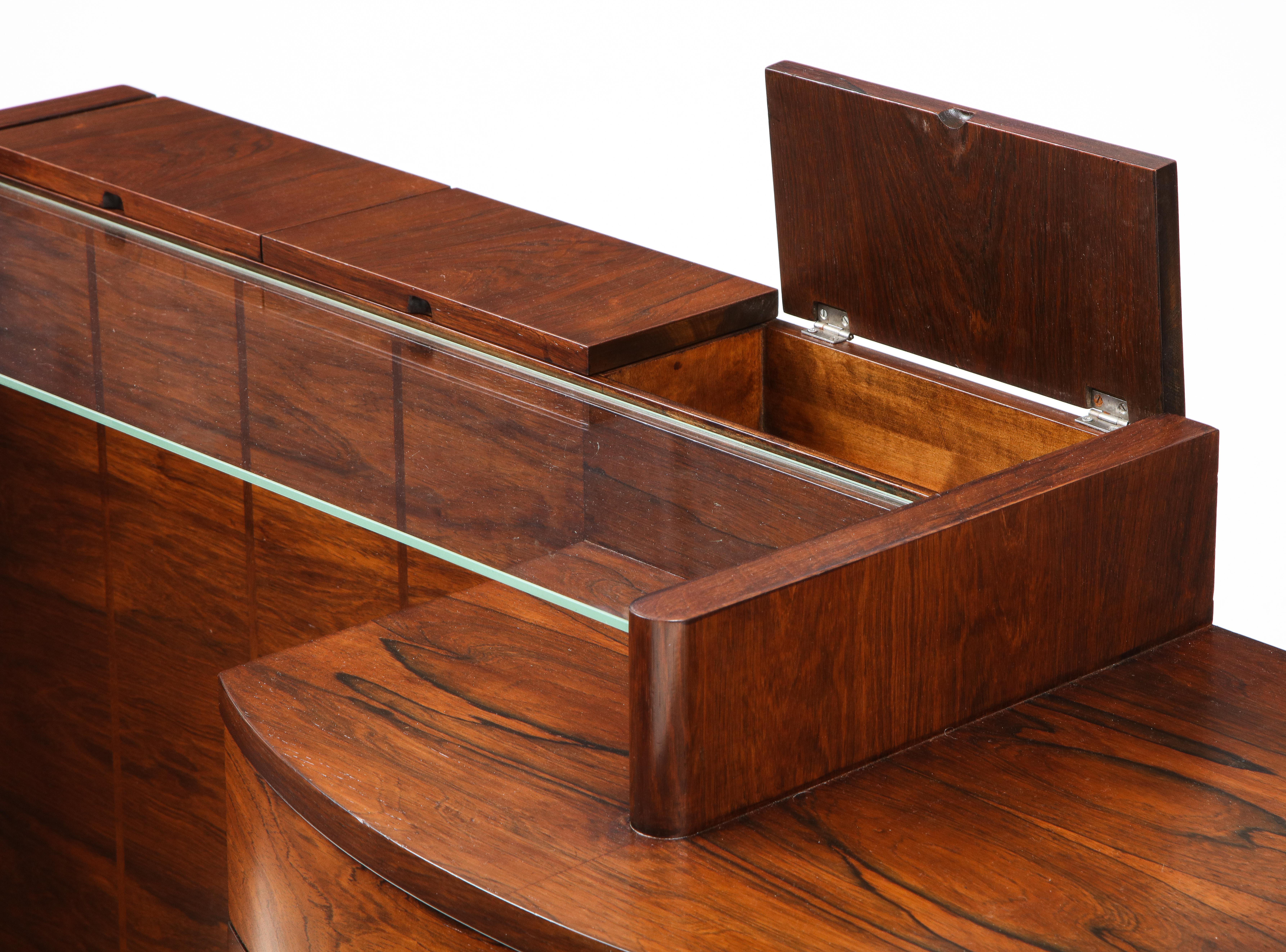 Tocador de palisandro Gilbert Rohde para Herman Miller en venta 2