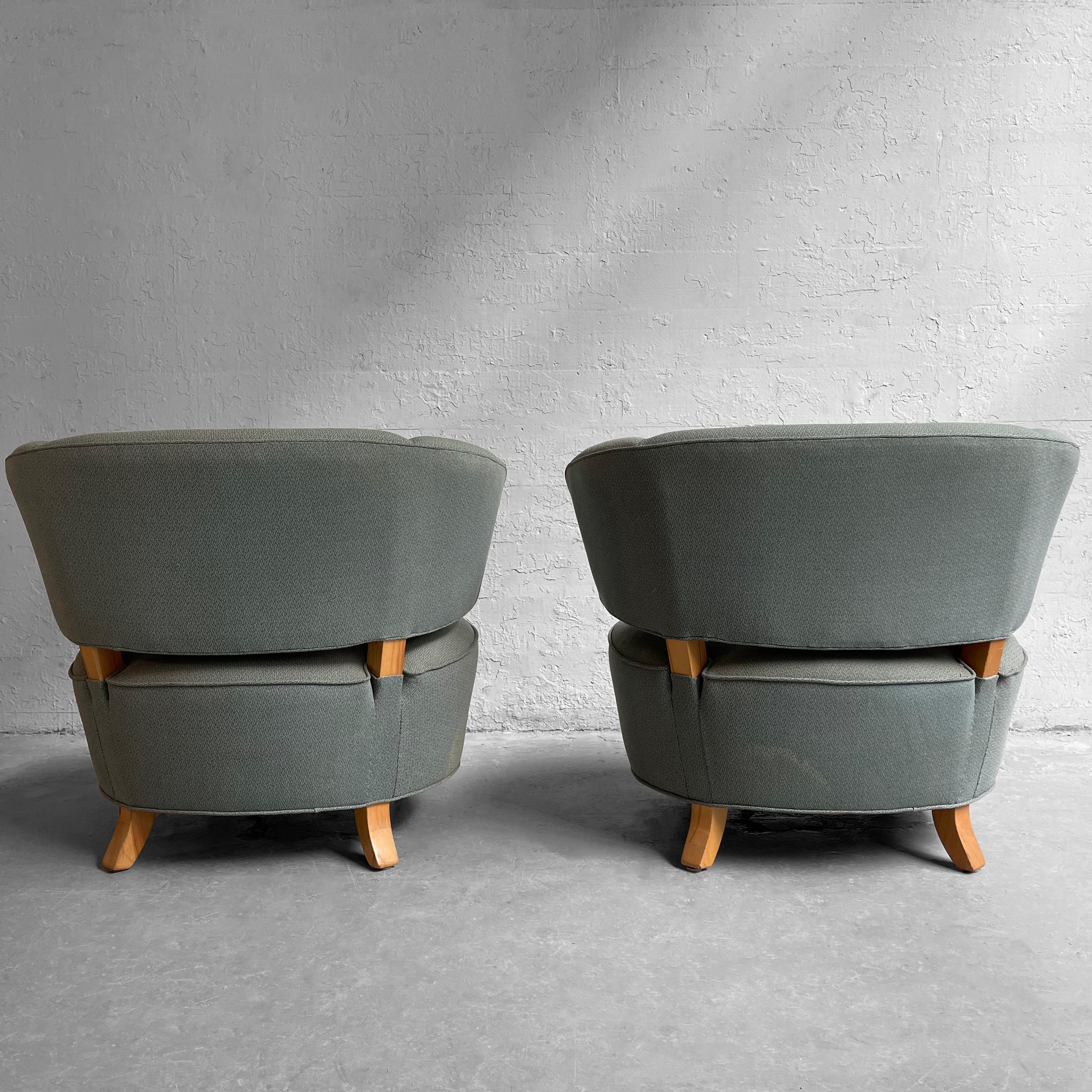 Acajou Gilbert Rohde pour Herman Miller fauteuils pantoufles rembourrés en vente