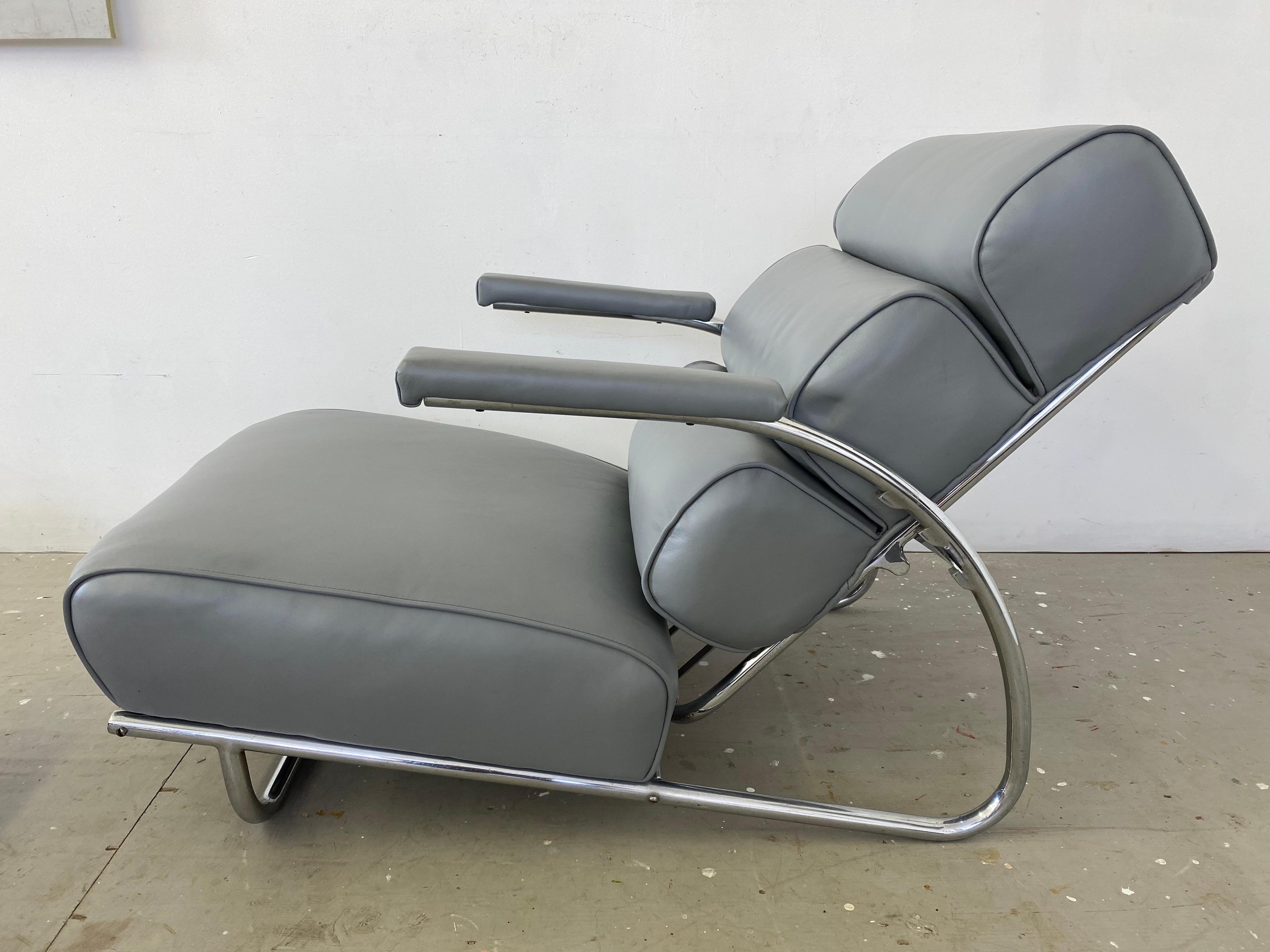 Mid-20th Century Gilbert Rohde for Troy Sunshade 3 Position Lounge Chair and Ottoman For Sale