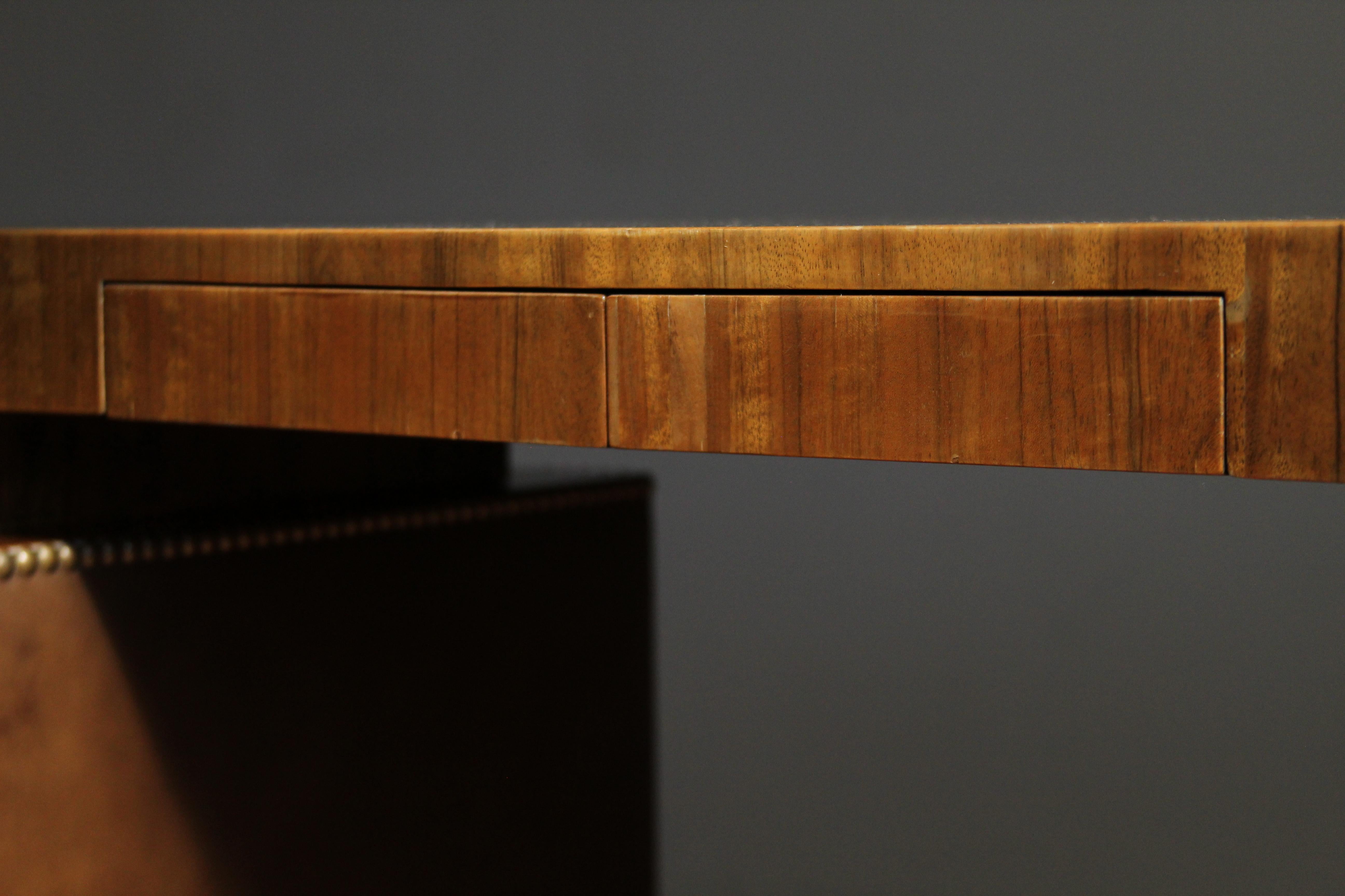 Gilbert Rohde Paldao “Ectoplastic” Desk for Herman Miller, 1940s For Sale 7