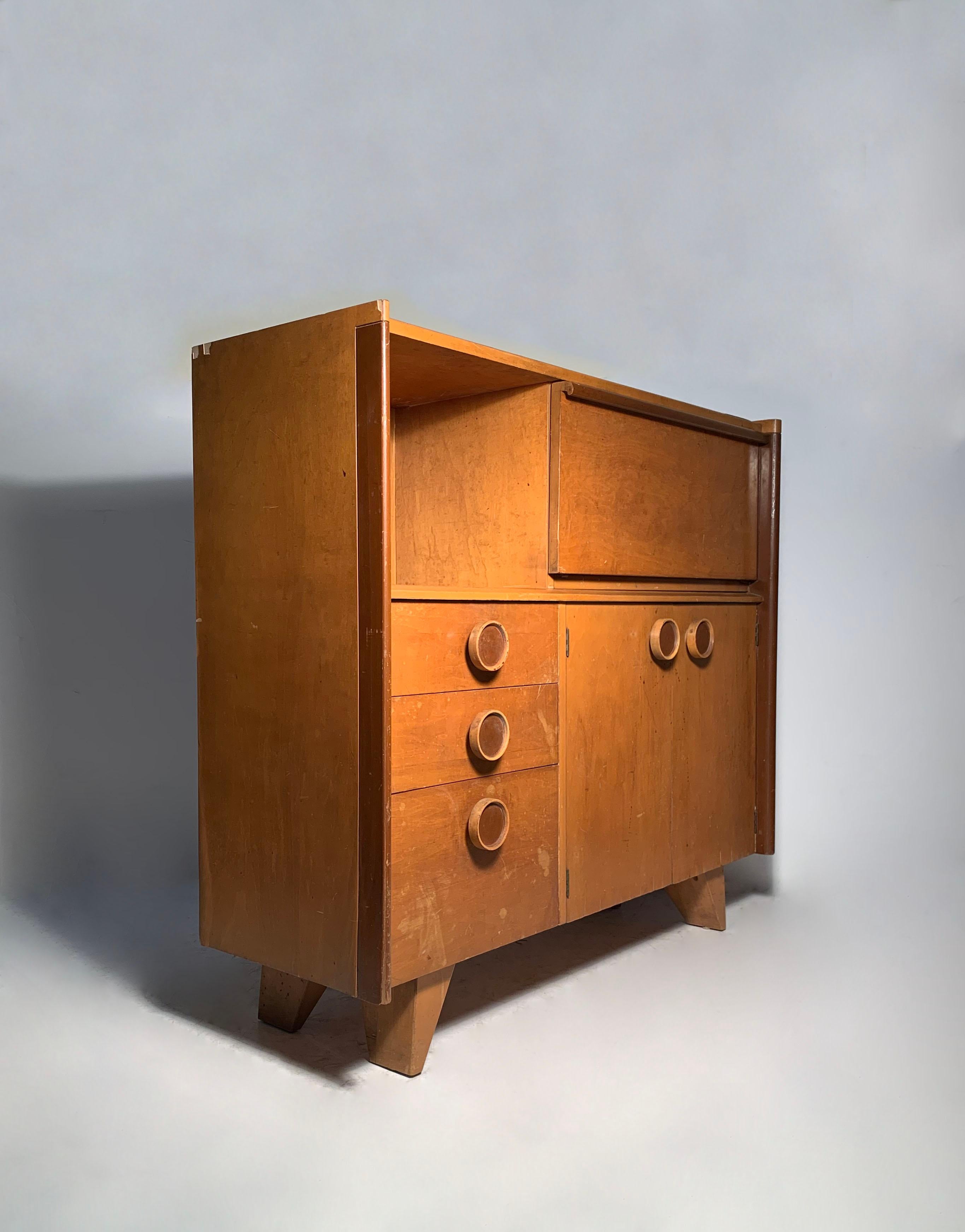 Mid-Century Modern Gilbert Rohde Petite Cabinet Model 4020 ( Bar Cabinet ) For Sale