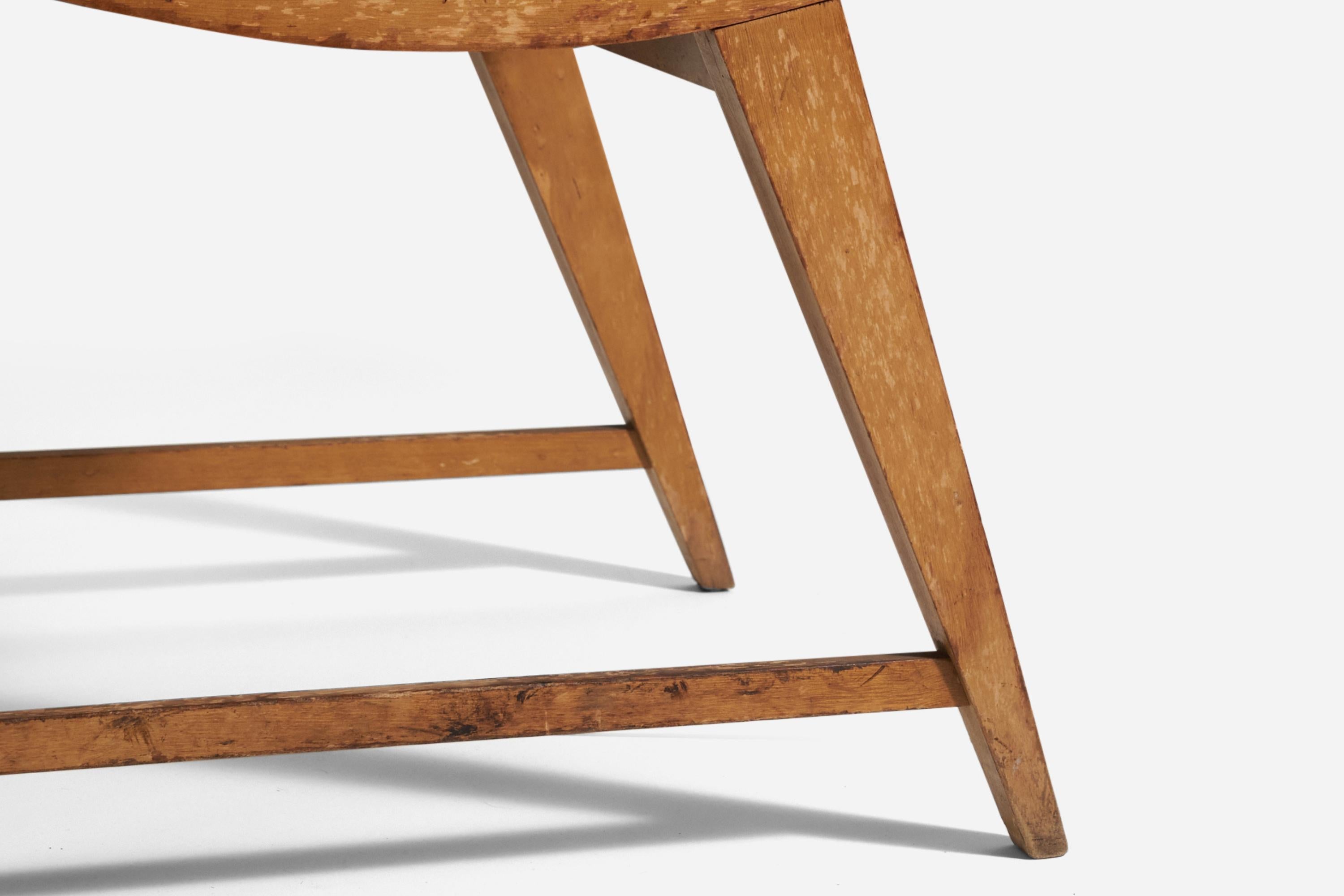 Gilbert Rohde, raro taburete, madera, polipiel marrón, Herman Miller, años 40 en Bueno estado para la venta en High Point, NC
