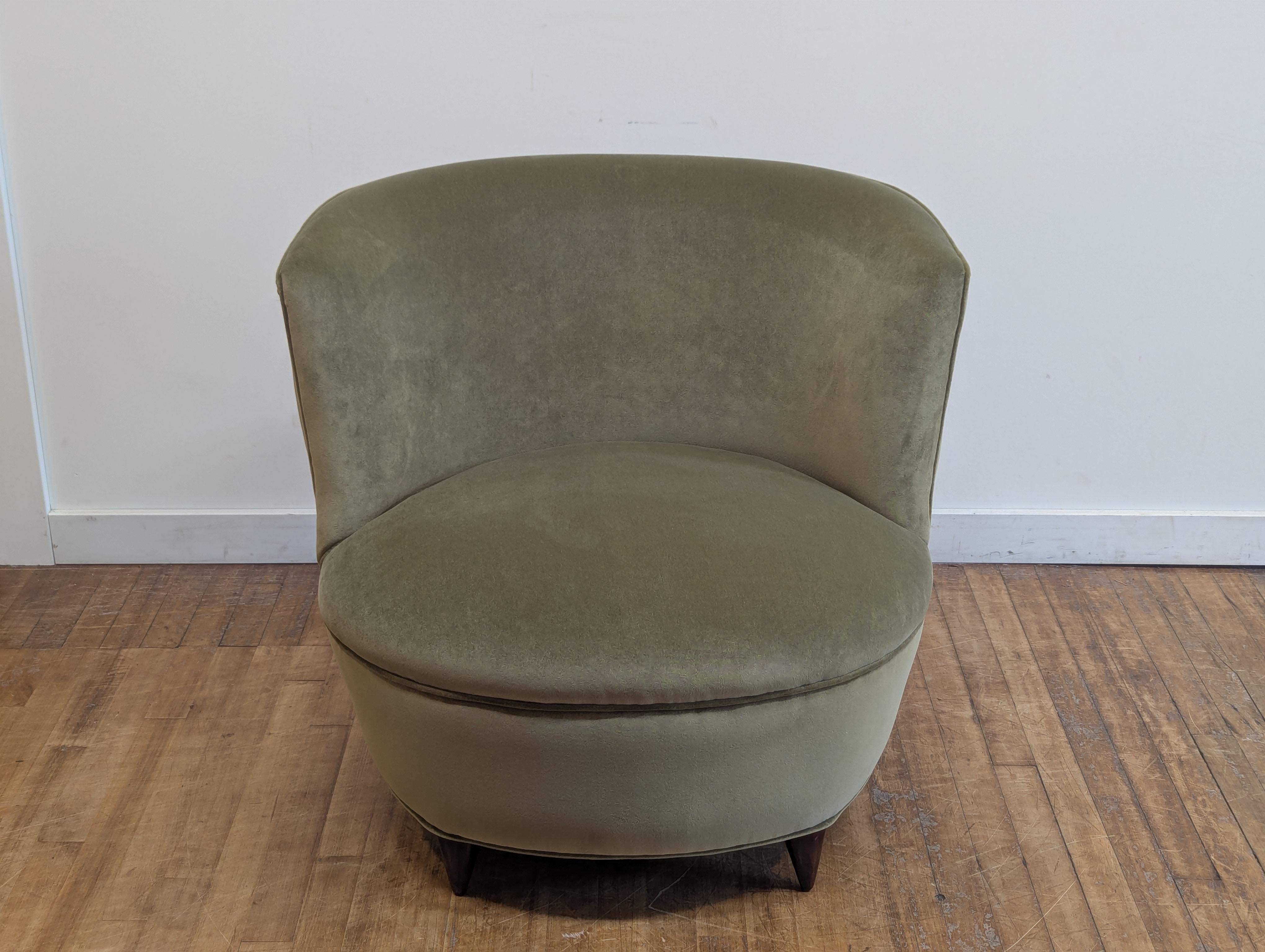 Gilbert Rohde Round Back Slipper Chair For Sale 1