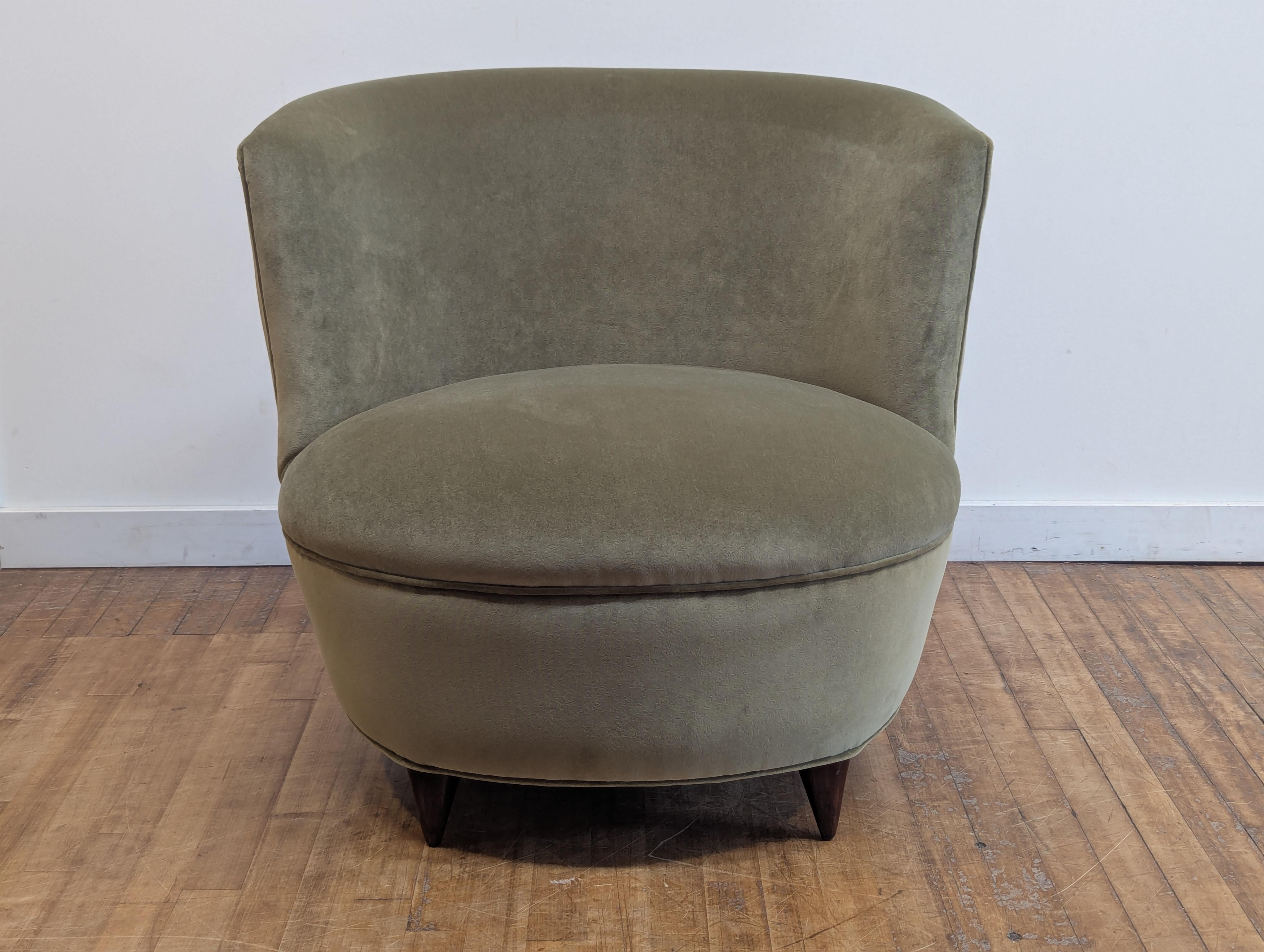 Gilbert Rohde Round Back Slipper Chair For Sale 2