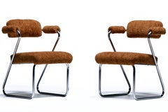 Gilbert Rohde Satz von 4 verchromten Art Deco Esszimmerstühlen in weichem New Chestnut Stoff