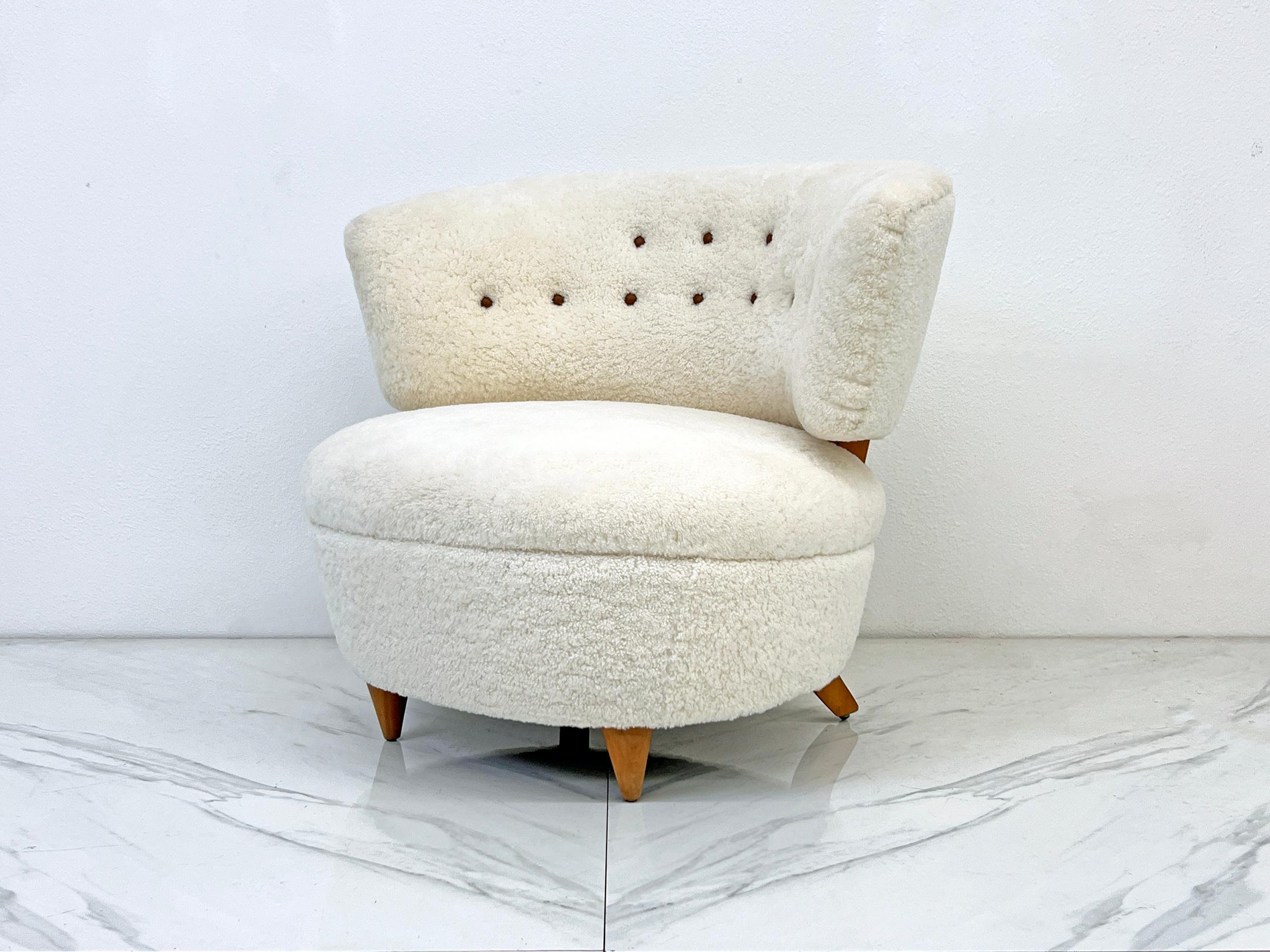 American Gilbert Rohde Slipper Tub Lounge Chair, 1940's in Shearling and Leather