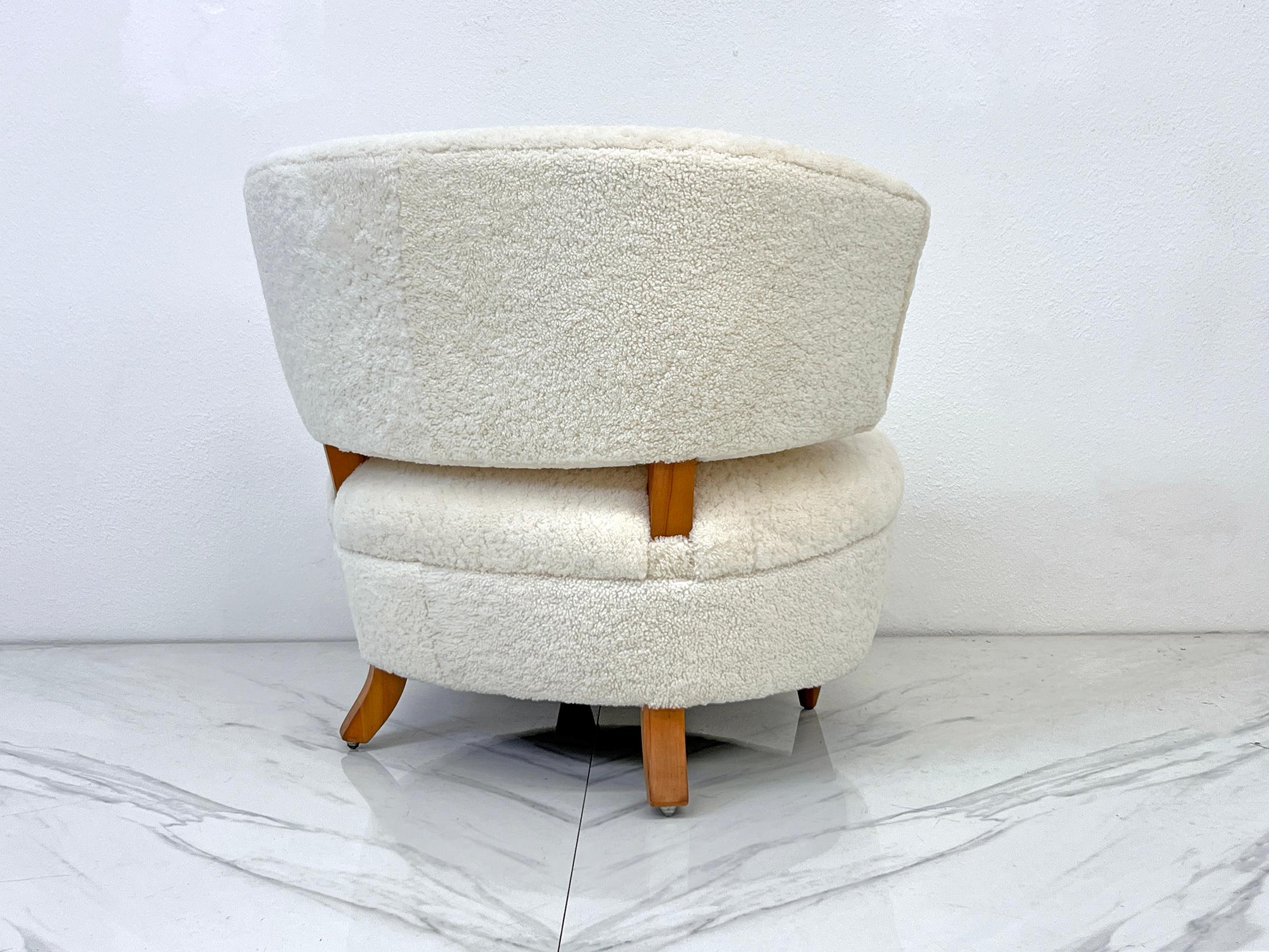 Gilbert Rohde Slipper Tub Lounge Chair, 1940's in Shearling and Leather In Good Condition In Culver City, CA