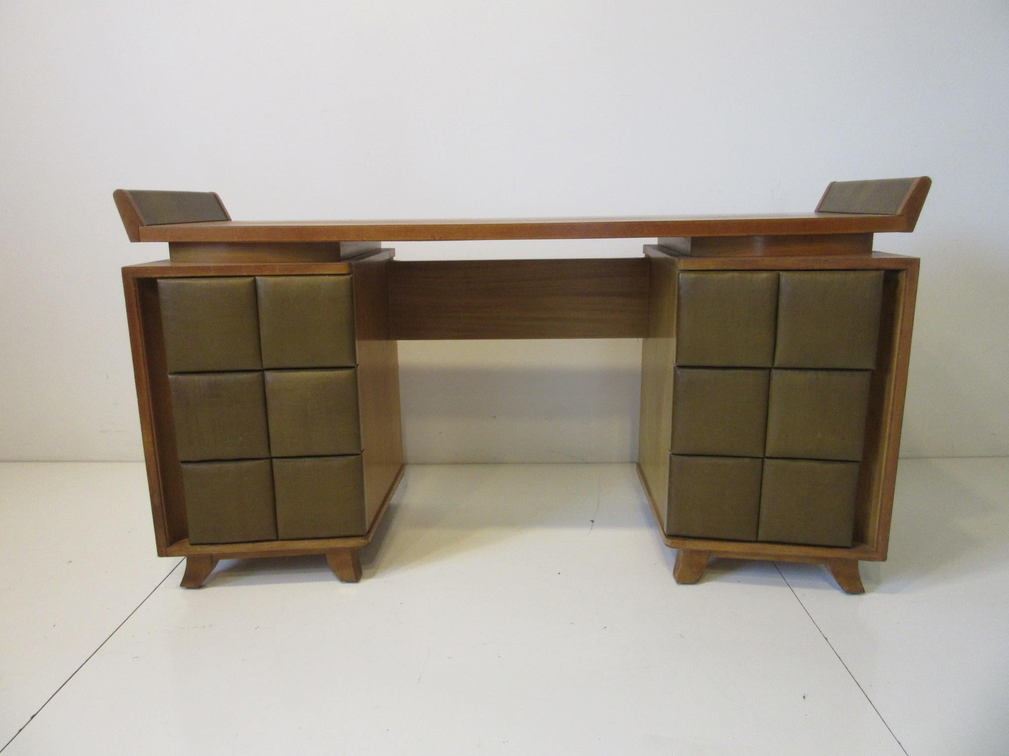 Gilbert Rohde Vanity / Desk for Herman Miller 5