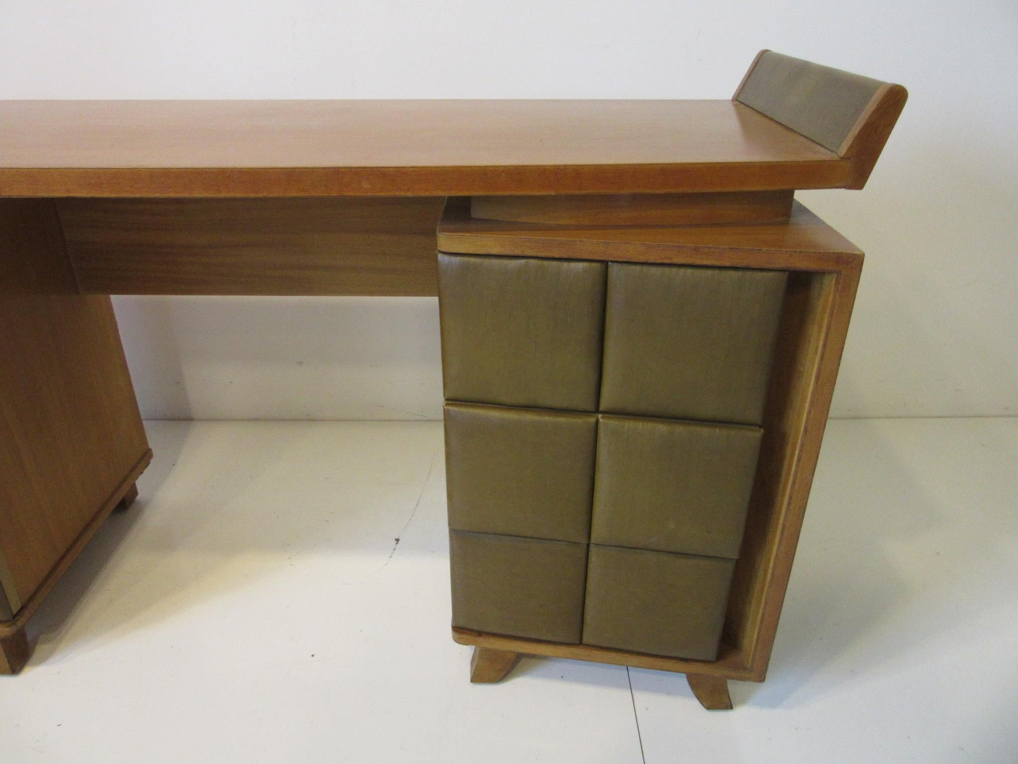 20th Century Gilbert Rohde Vanity / Desk for Herman Miller